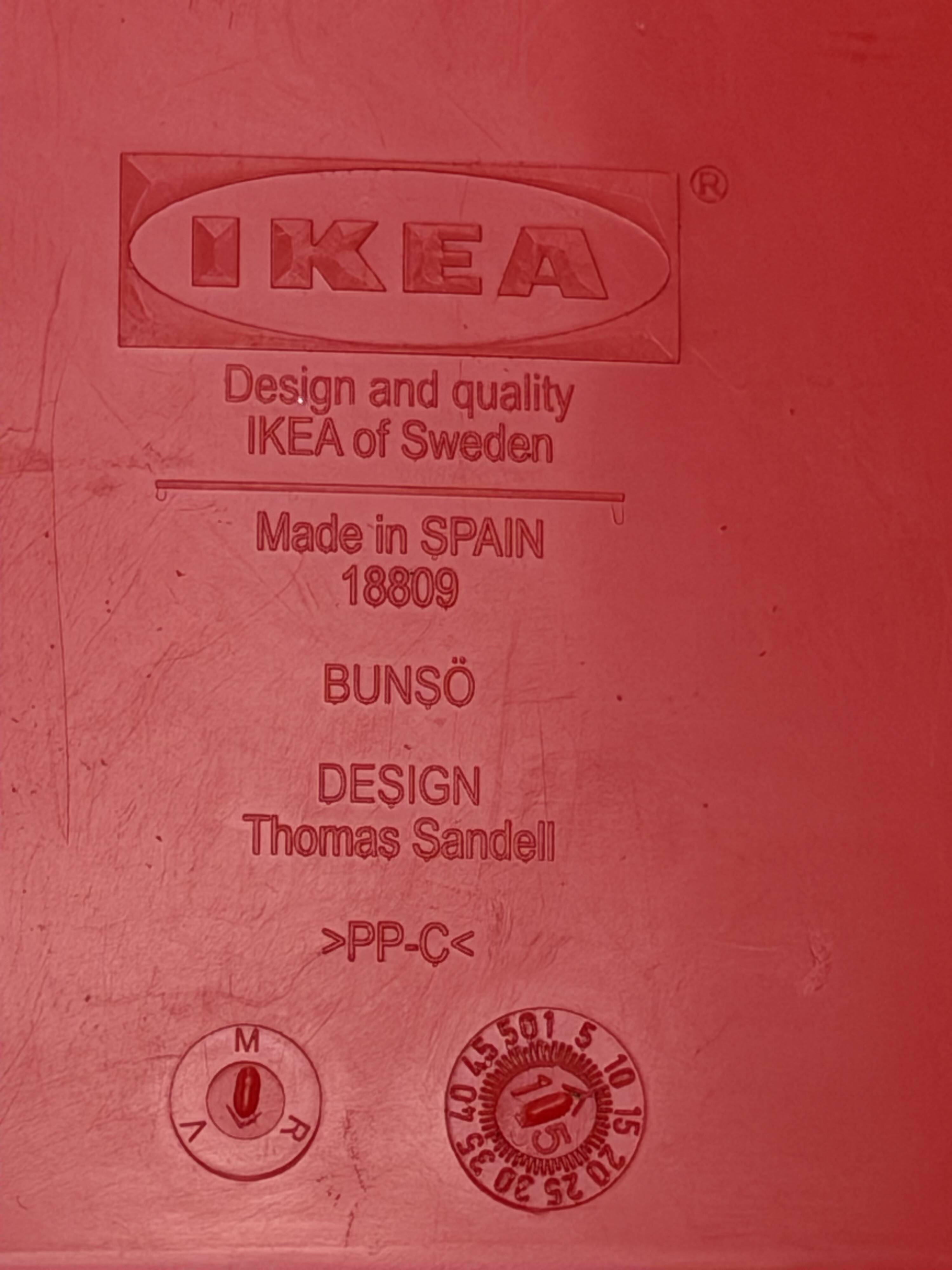 Paire de fauteuils enfant BUNSÖ – IKEA – Thomas Sandell – rouge