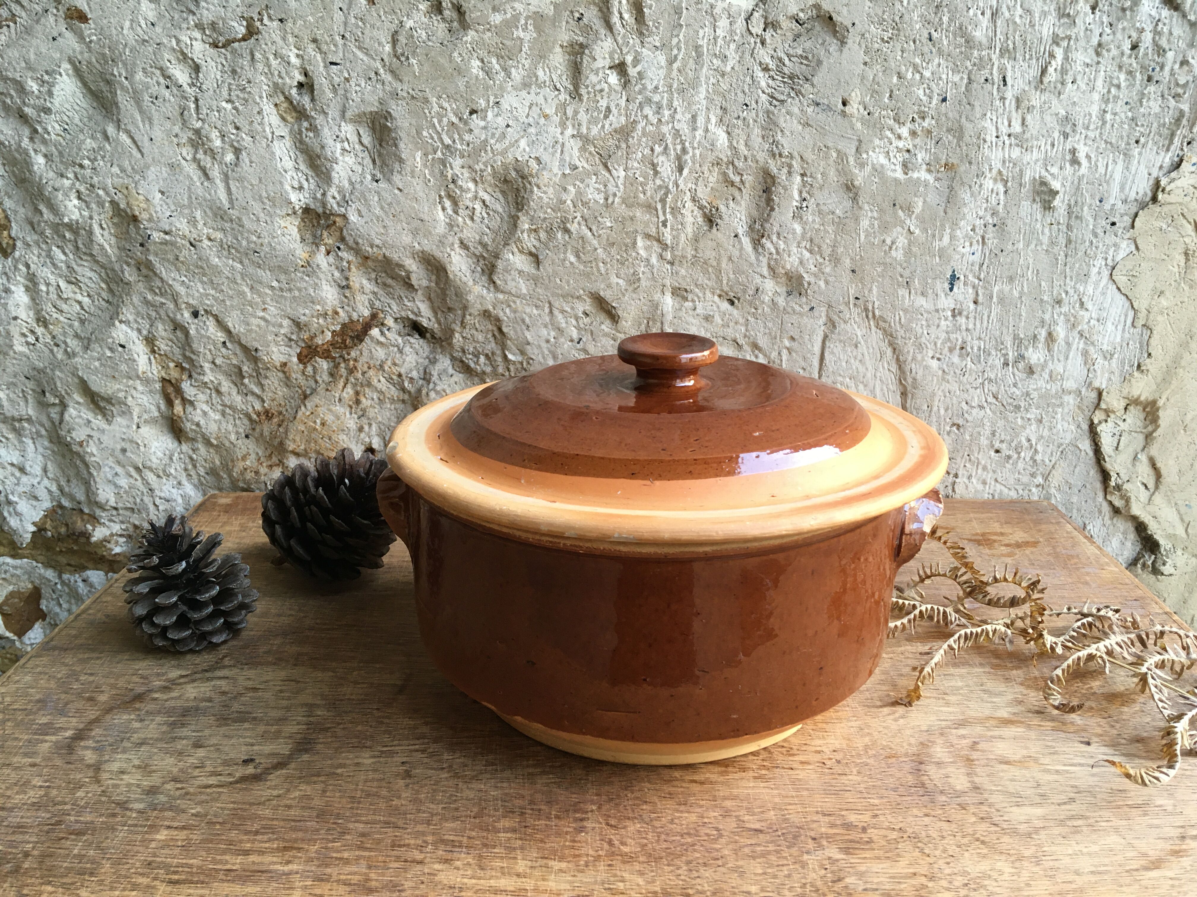 Plat vintage en grès
