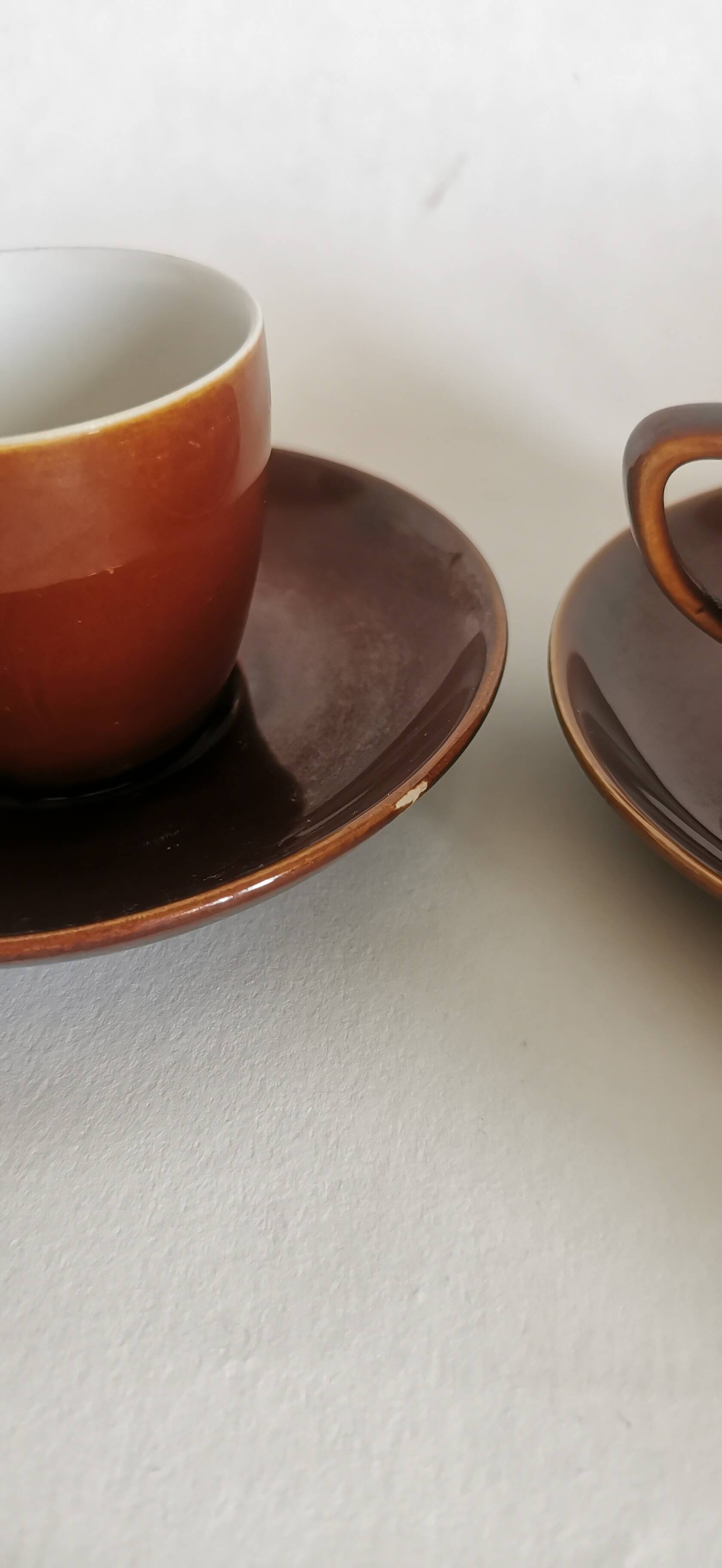 Set of 9 Villeroy and Boch mugs