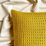 Yellow embossed cotton cushion 40 cm