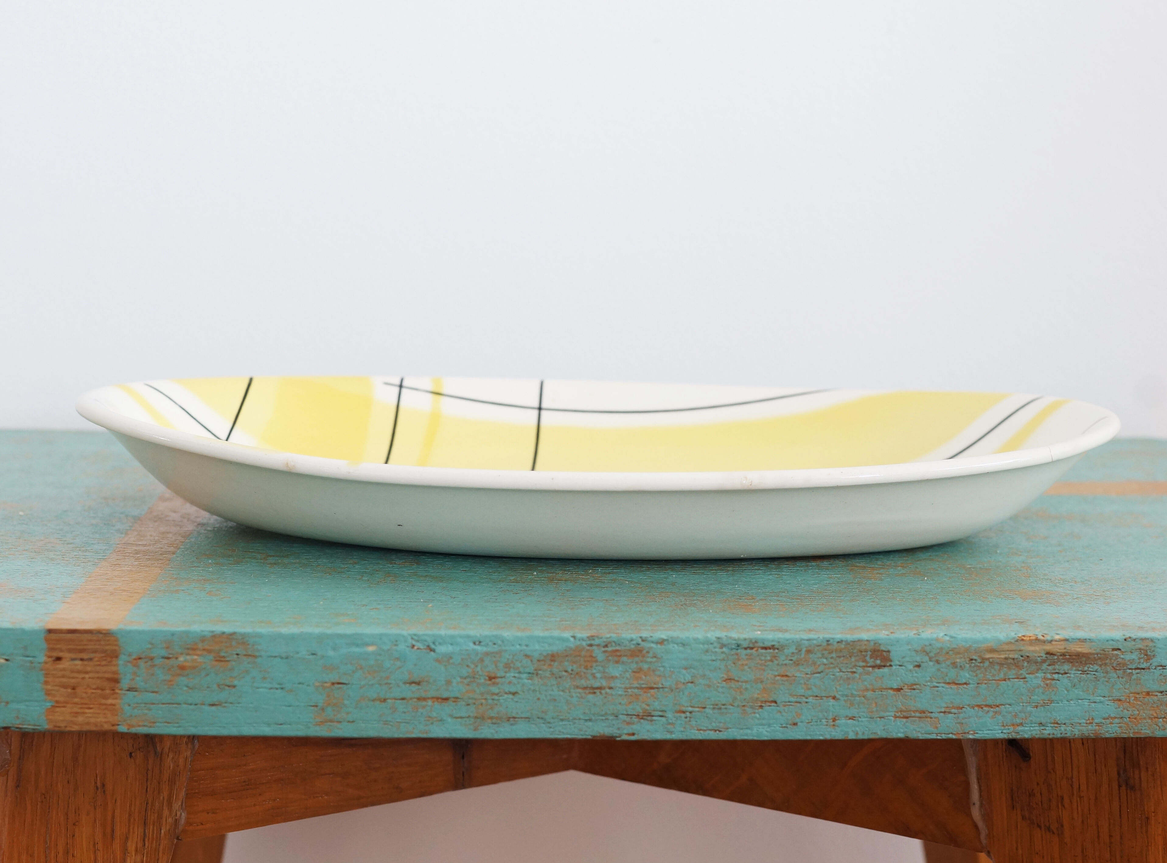 Ravier Salins oval yellow model "Montreal"