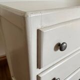 White chest of drawers