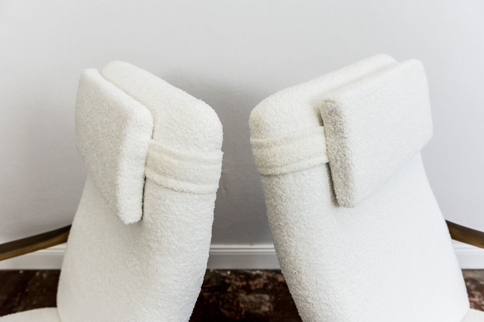 Pair of white boucle gfm 64 high back armchairs by edmund homa, 1960s