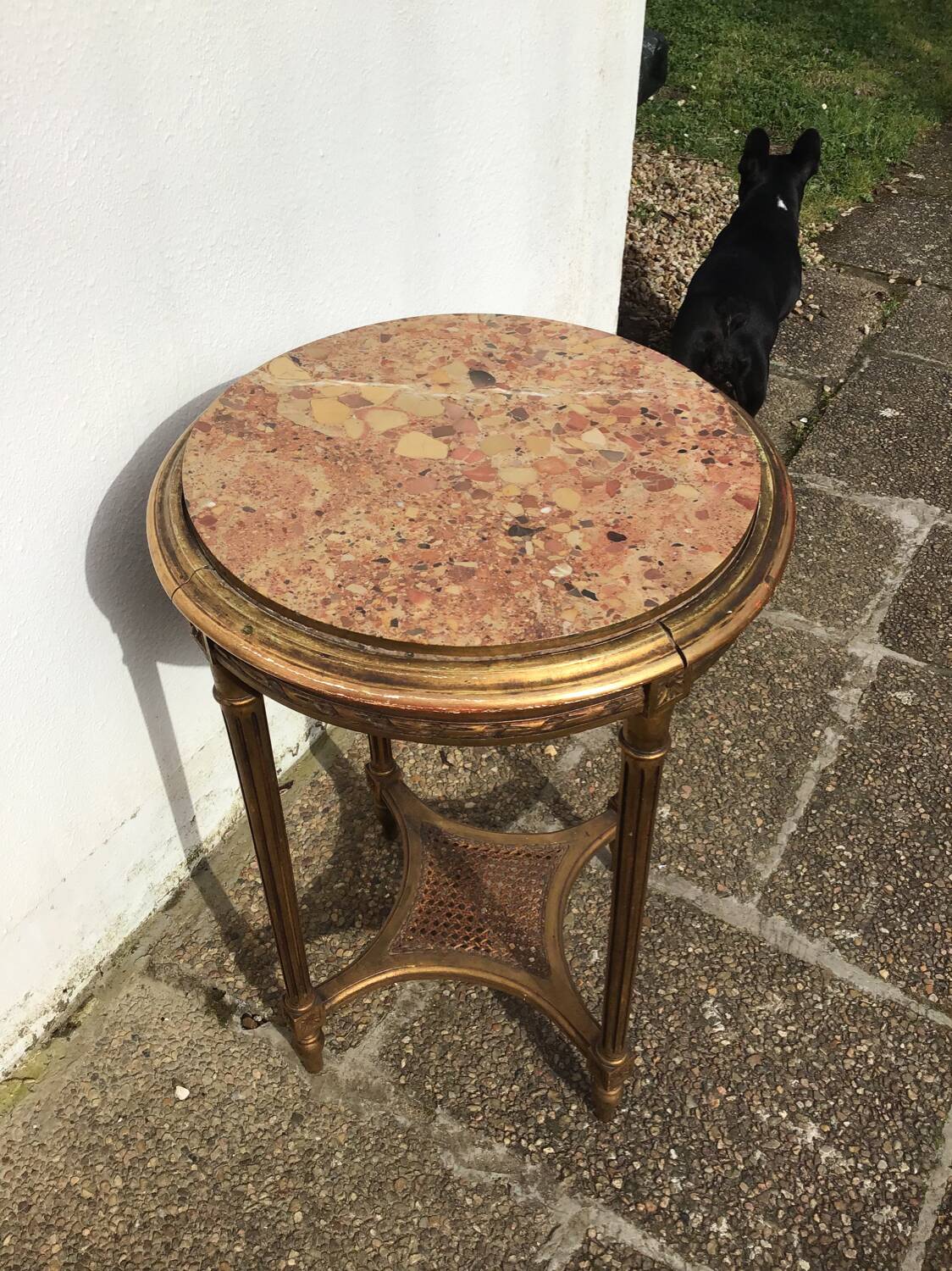 Gueridon table