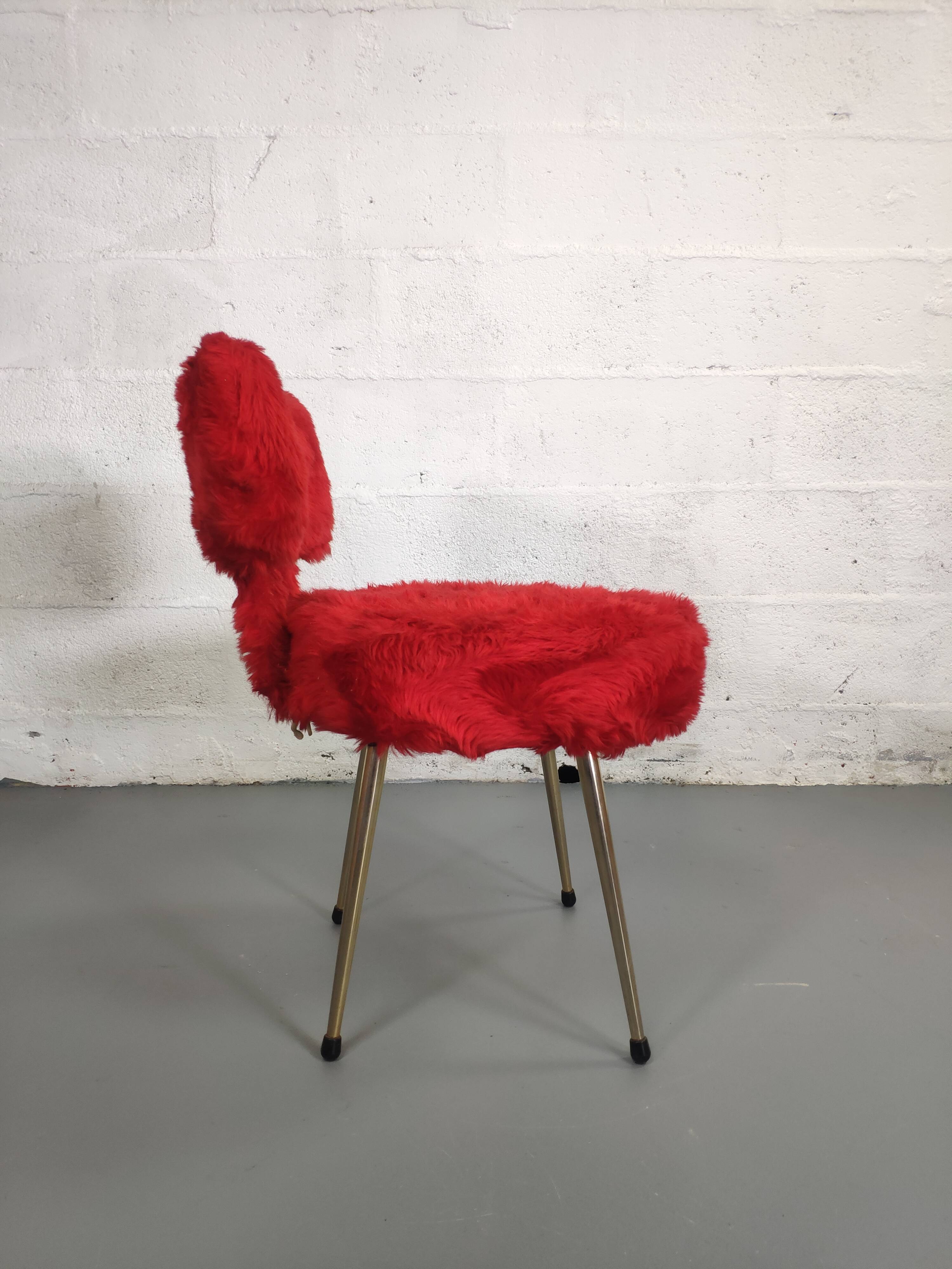 Vintage red moumoute chair golden feet