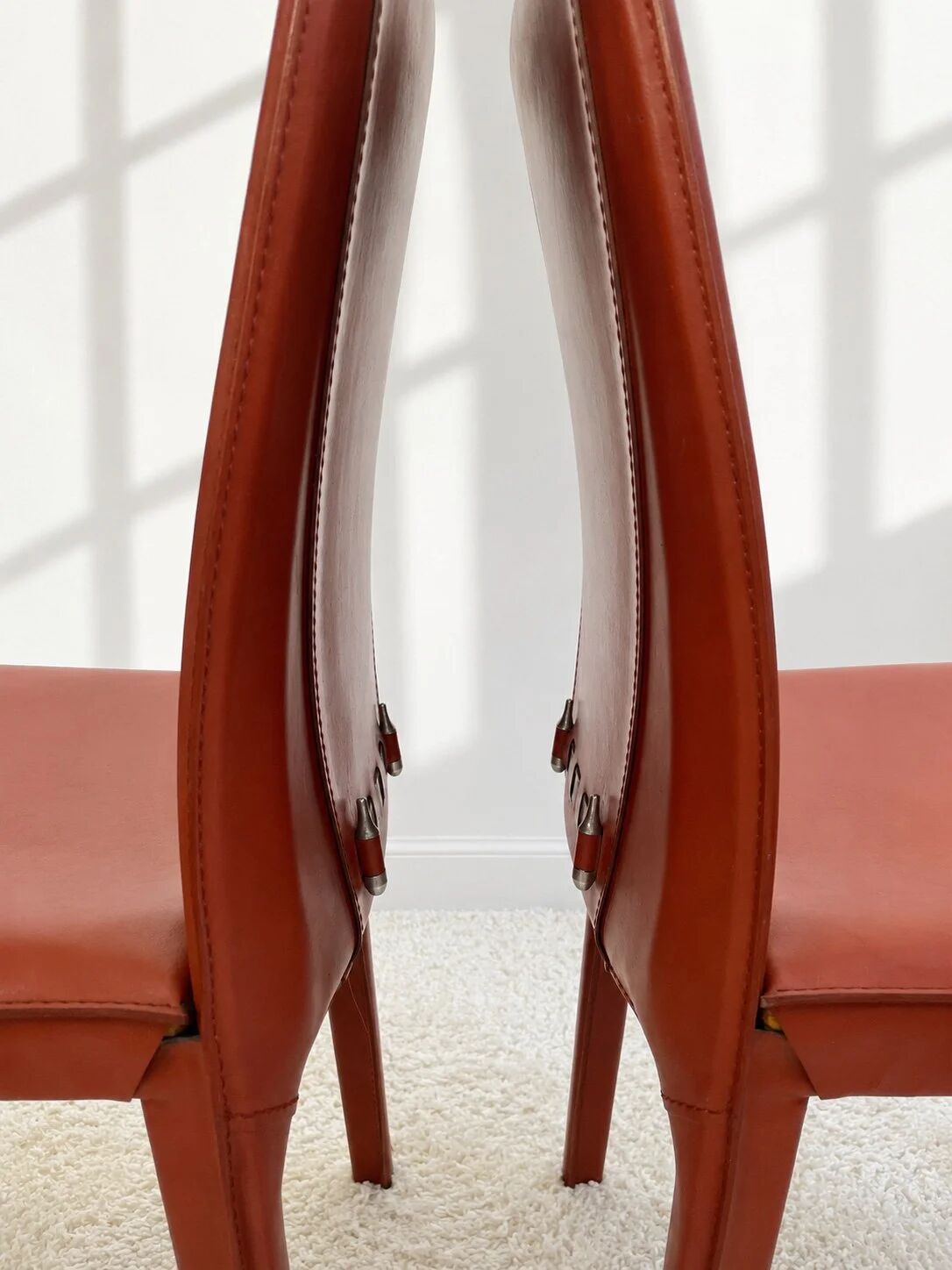 4 chaises Arper. Italie années 80.