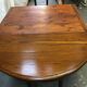 Table round central leg extensions oak end 19 th