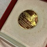 Crystal and silver-plated salt and pepper set