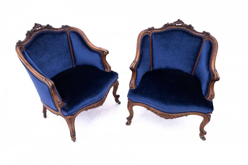 Antique pair of armchairs from the second half of the 19th century, France. After renovation.