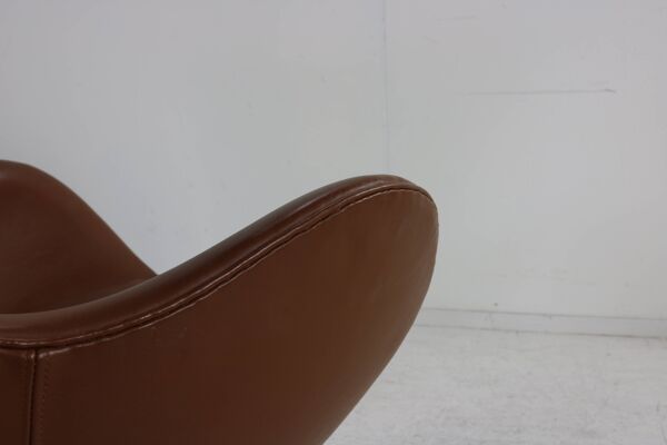 Chaise Egg Arne Jacobsen en cuir cognac pour Fritz Hansen