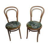 Pair of chairs type brewery