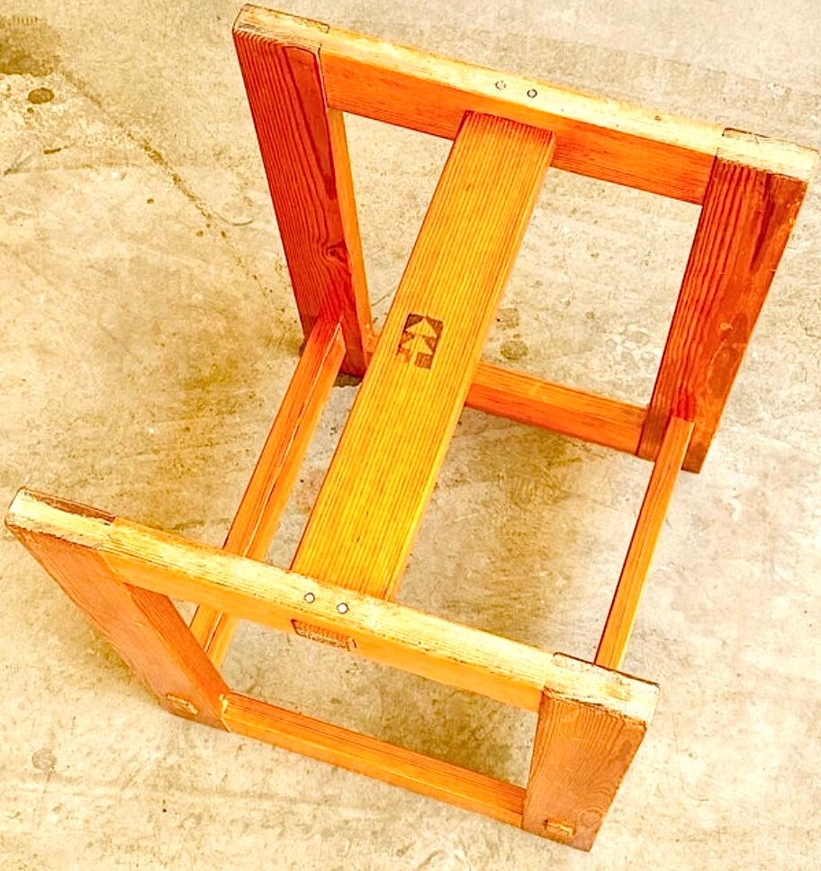 Edvin Helseth pine bench model Trybo, for the Trysil ski resort, Norway, 1964