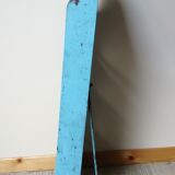 Antique display for eclor seed sachet