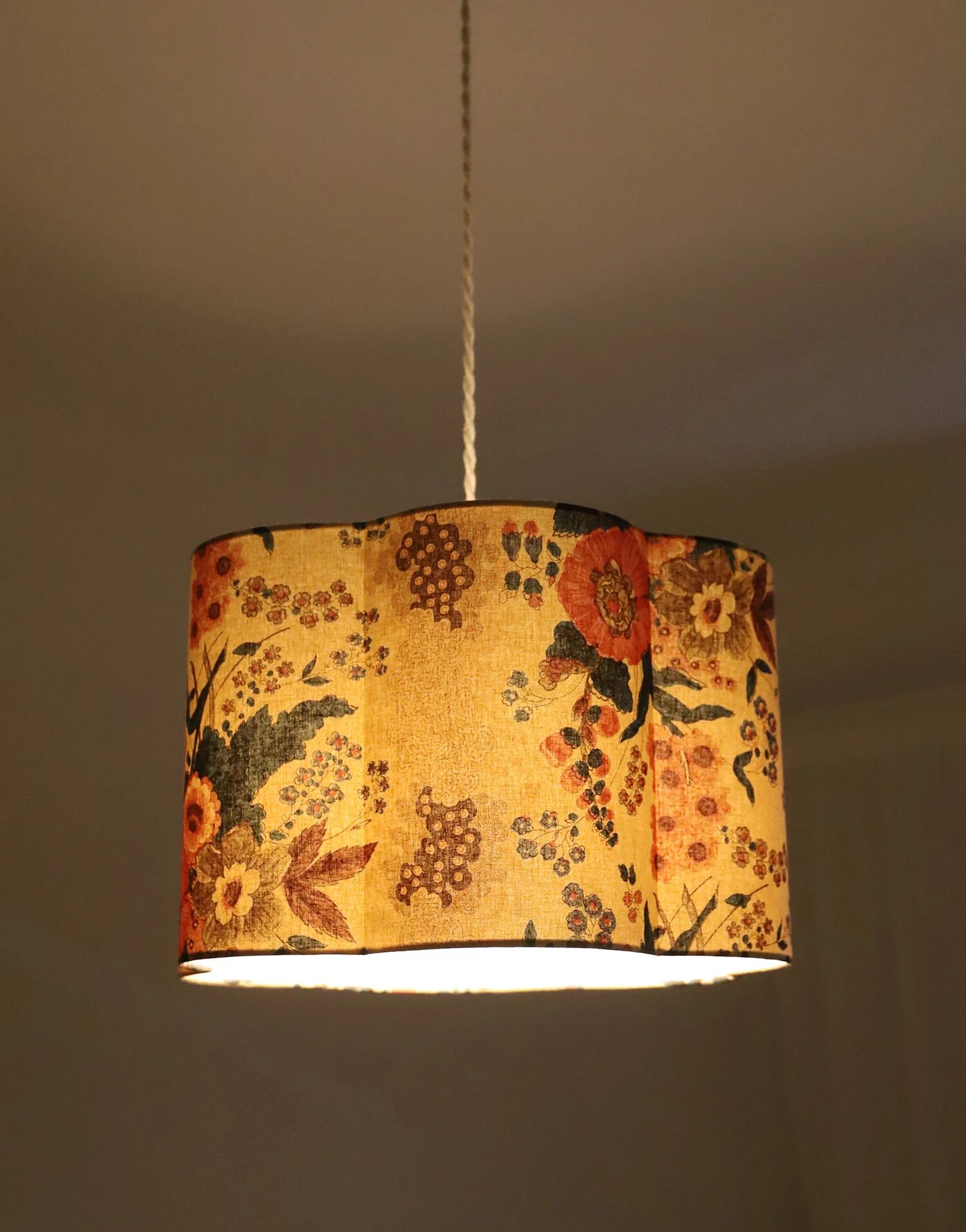 Suspension forme fleur Flora "isabelle"