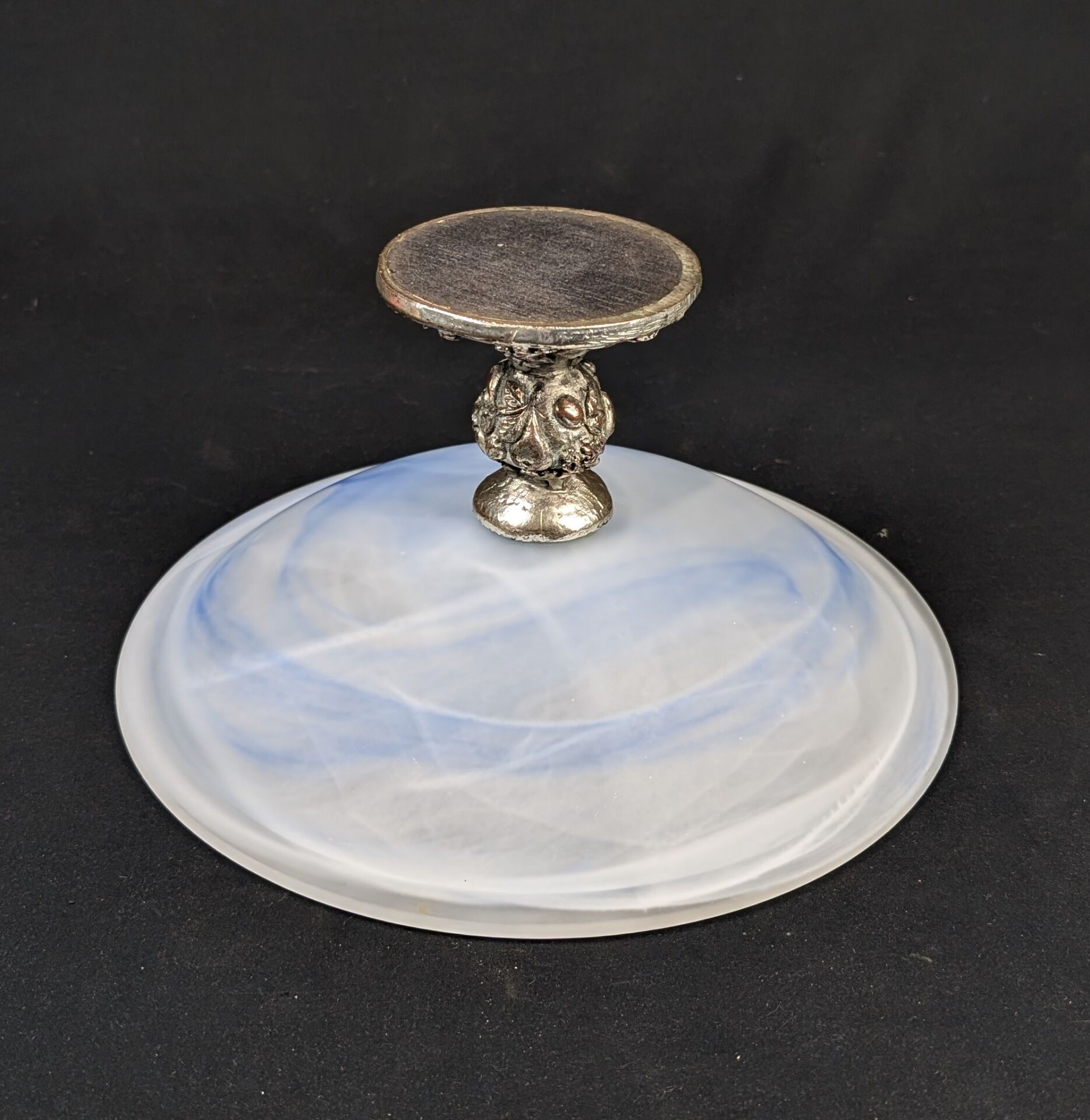 Coupelle centre de table verre opalin bleu