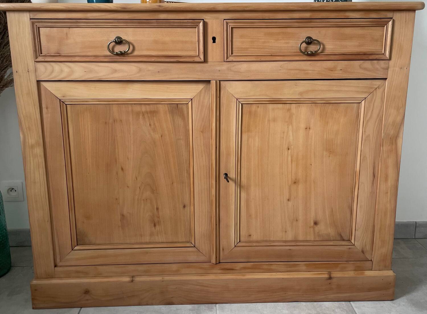 Old Parisian style buffet