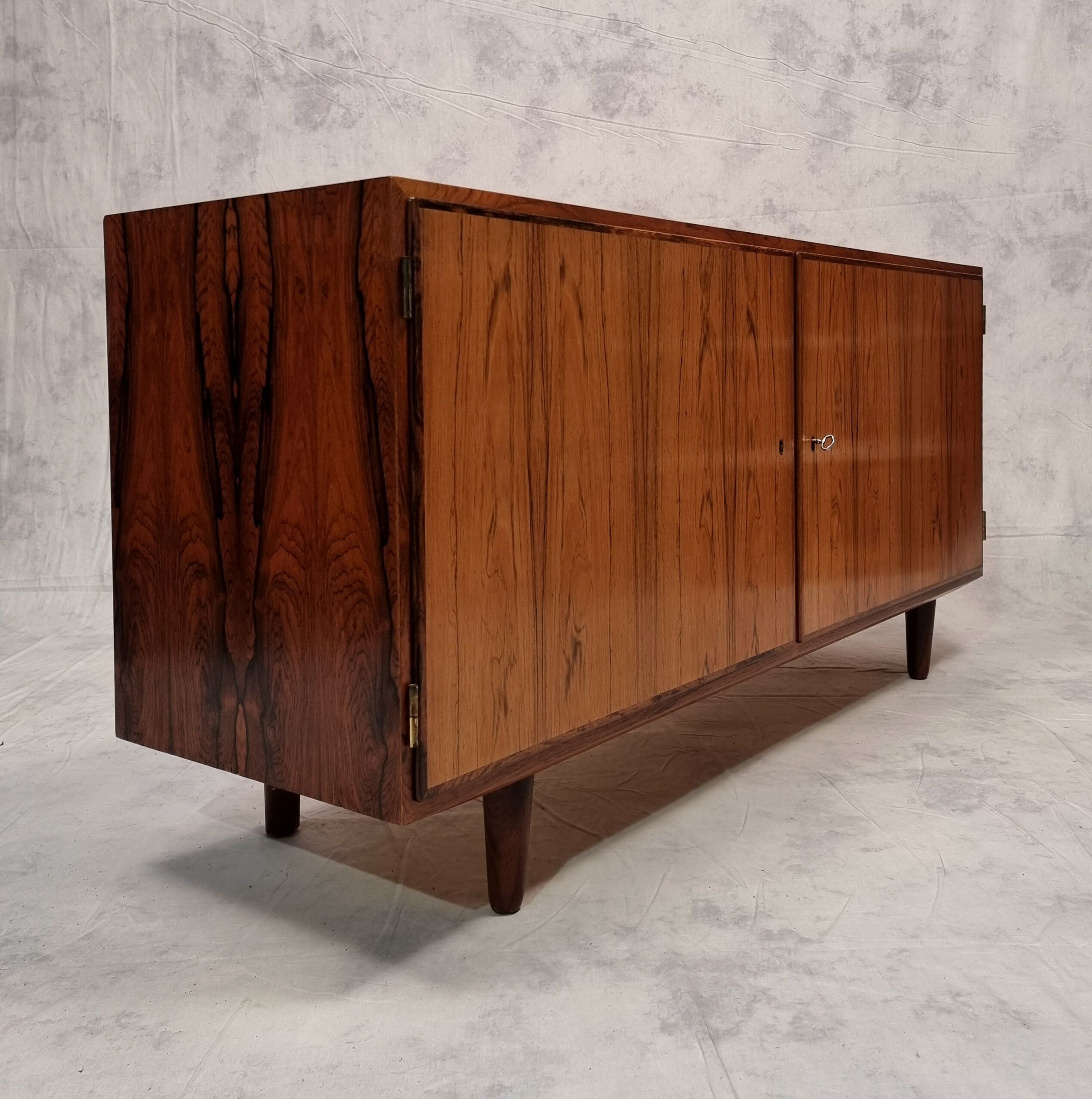 Scandinavian sideboard by Carlo Jensen for Hundevad & Co - Rosewood - Ca 1960