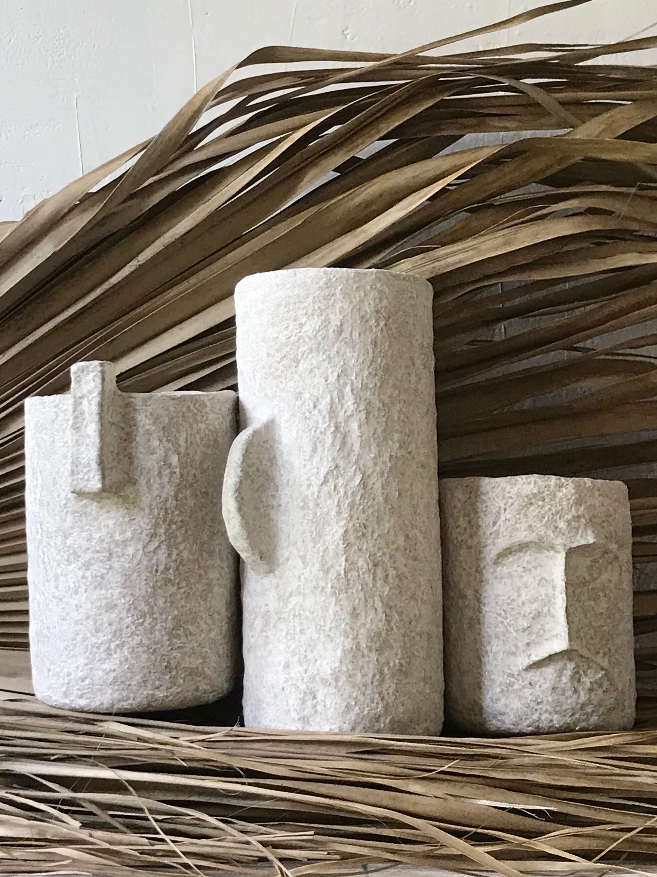 Papier-MÂCHÉ vase
