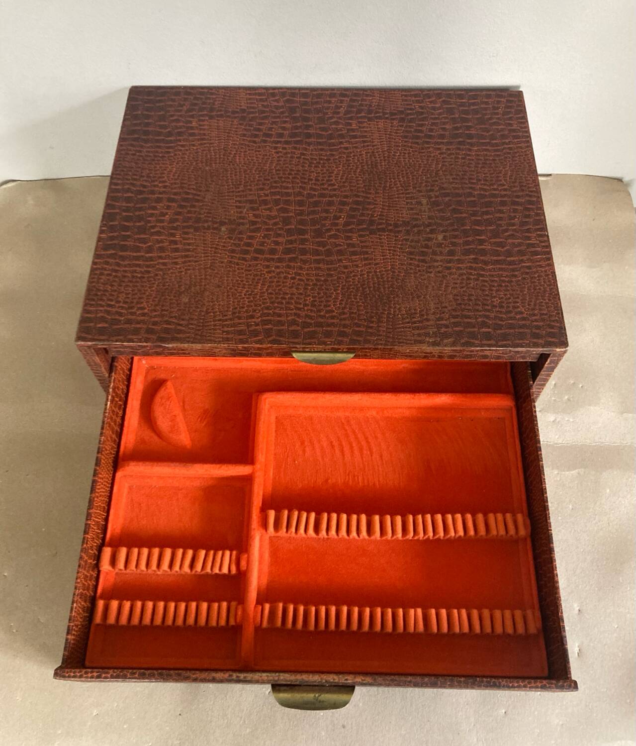 1960s cutlery box with Croco-style coating