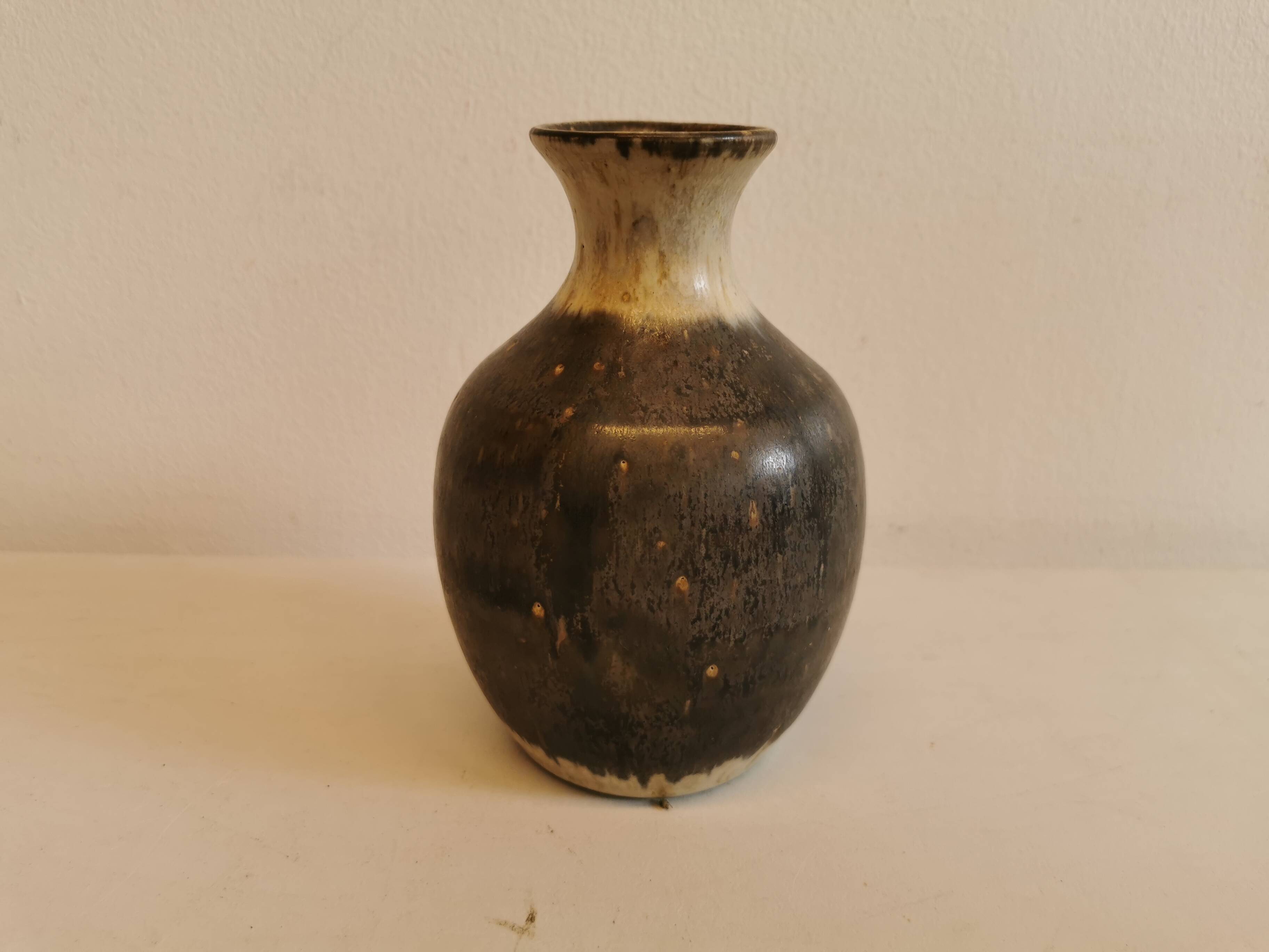 Danish designed vase in hares fur glaze from the 1960s.