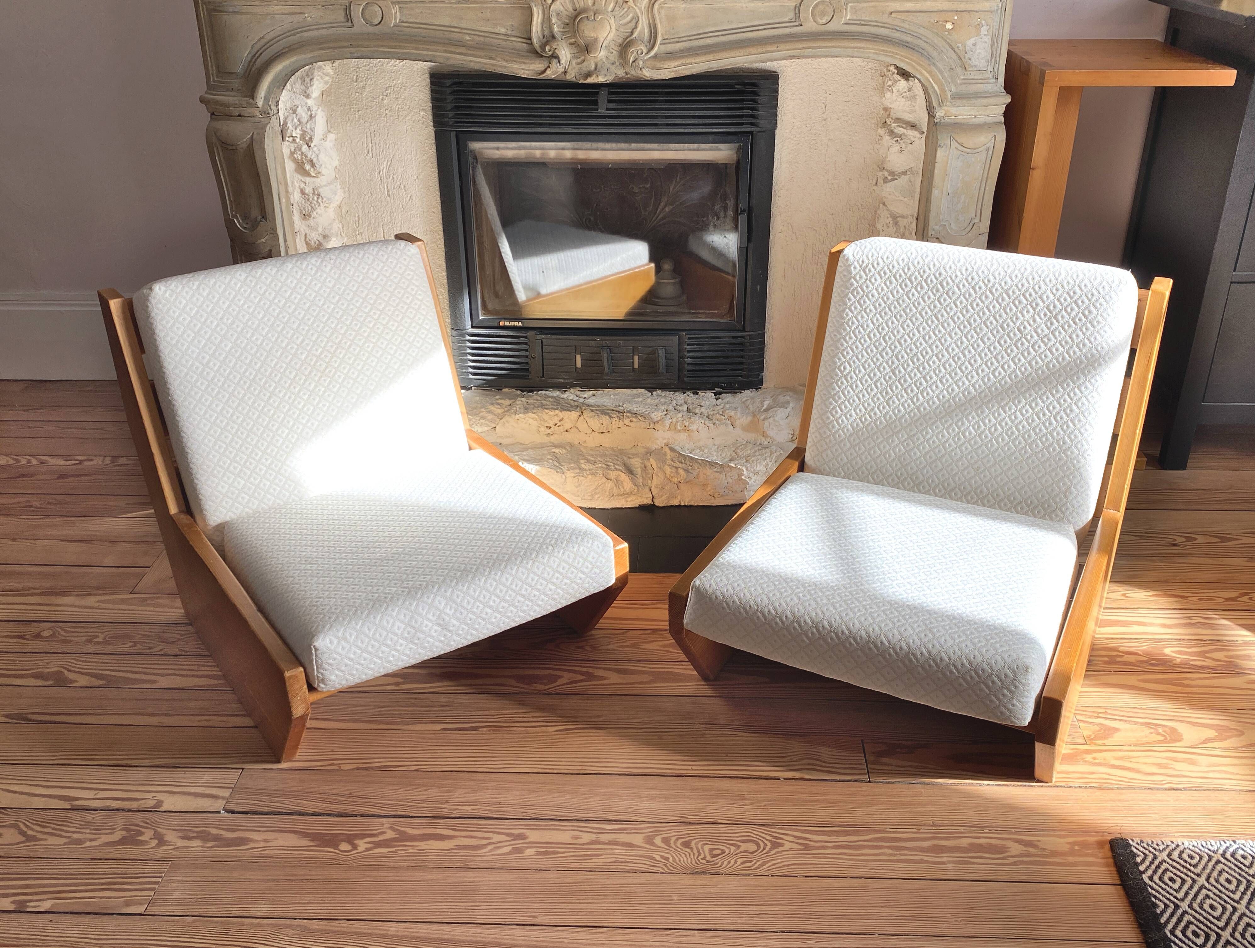 Vintage pair of pine armchairs by René Martin, cabinetmaker Perriand, 1950s.