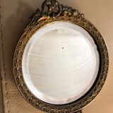 Hand mirror in gilded bronze