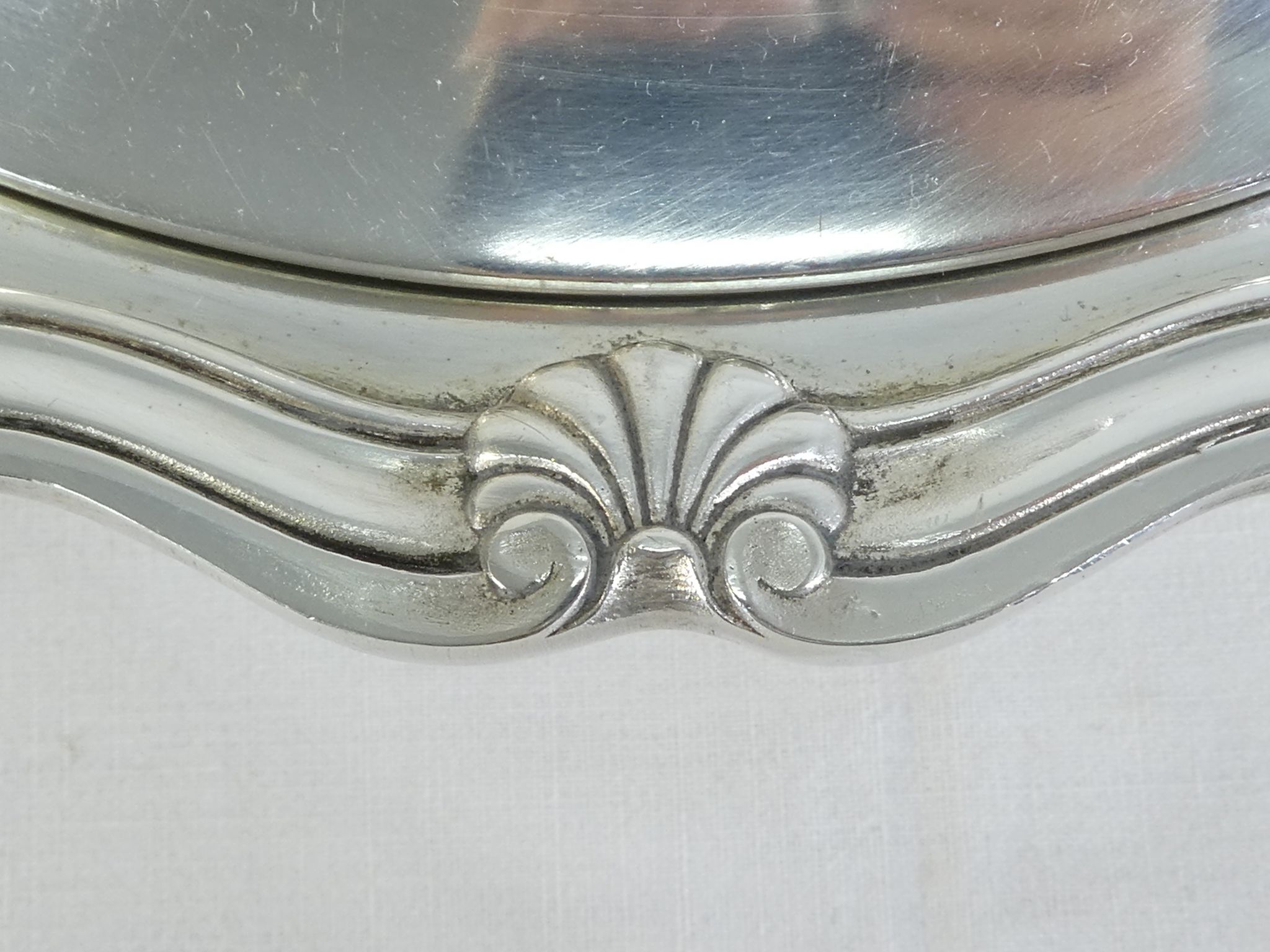 Round silver metal vegetable, Victor Saglier