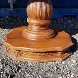 Oval dining table in solid teak