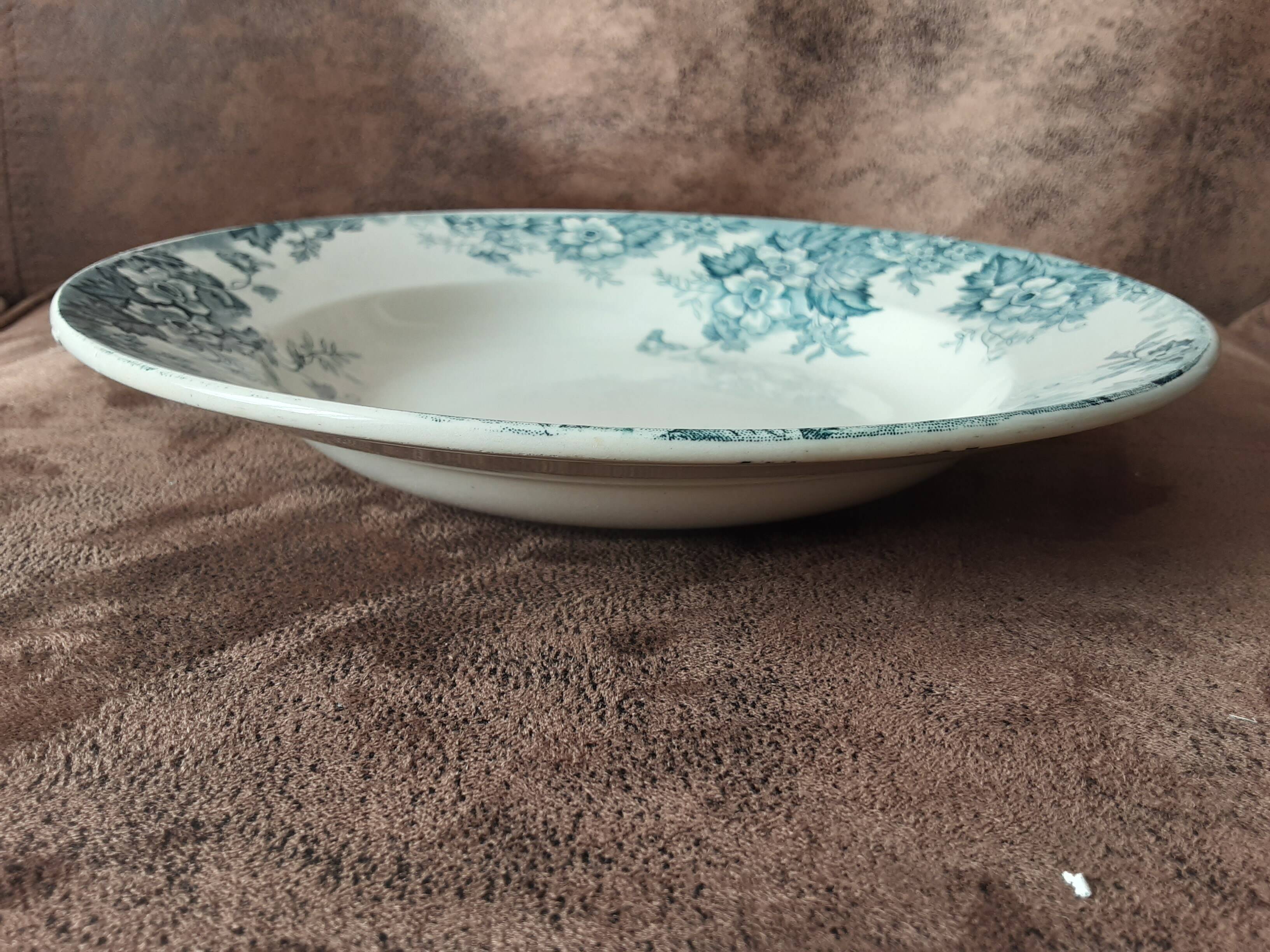 Set of 2 Moulin des loups Matrie Louise soup plates