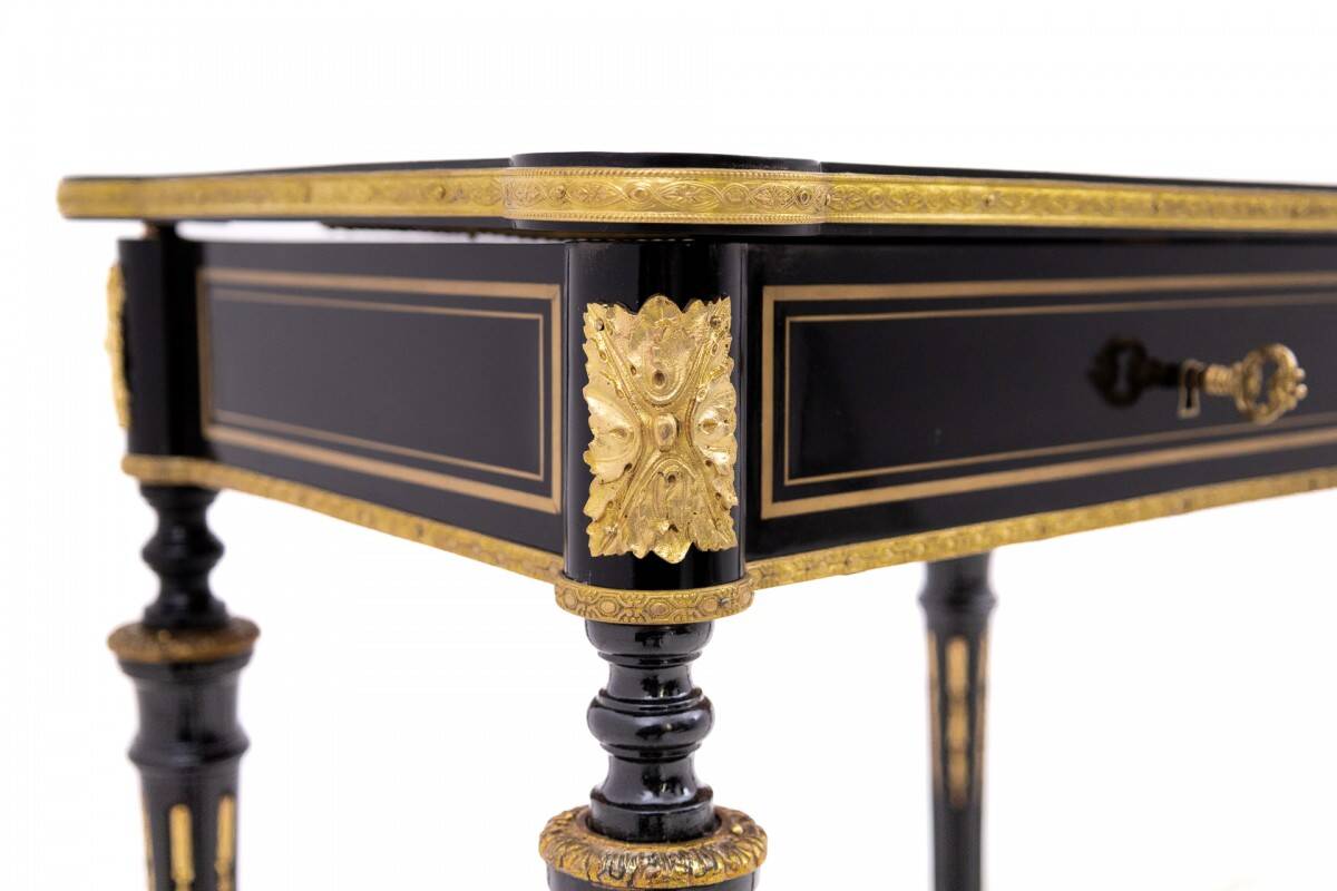 Stylish opening table, Napoleon style console, France.