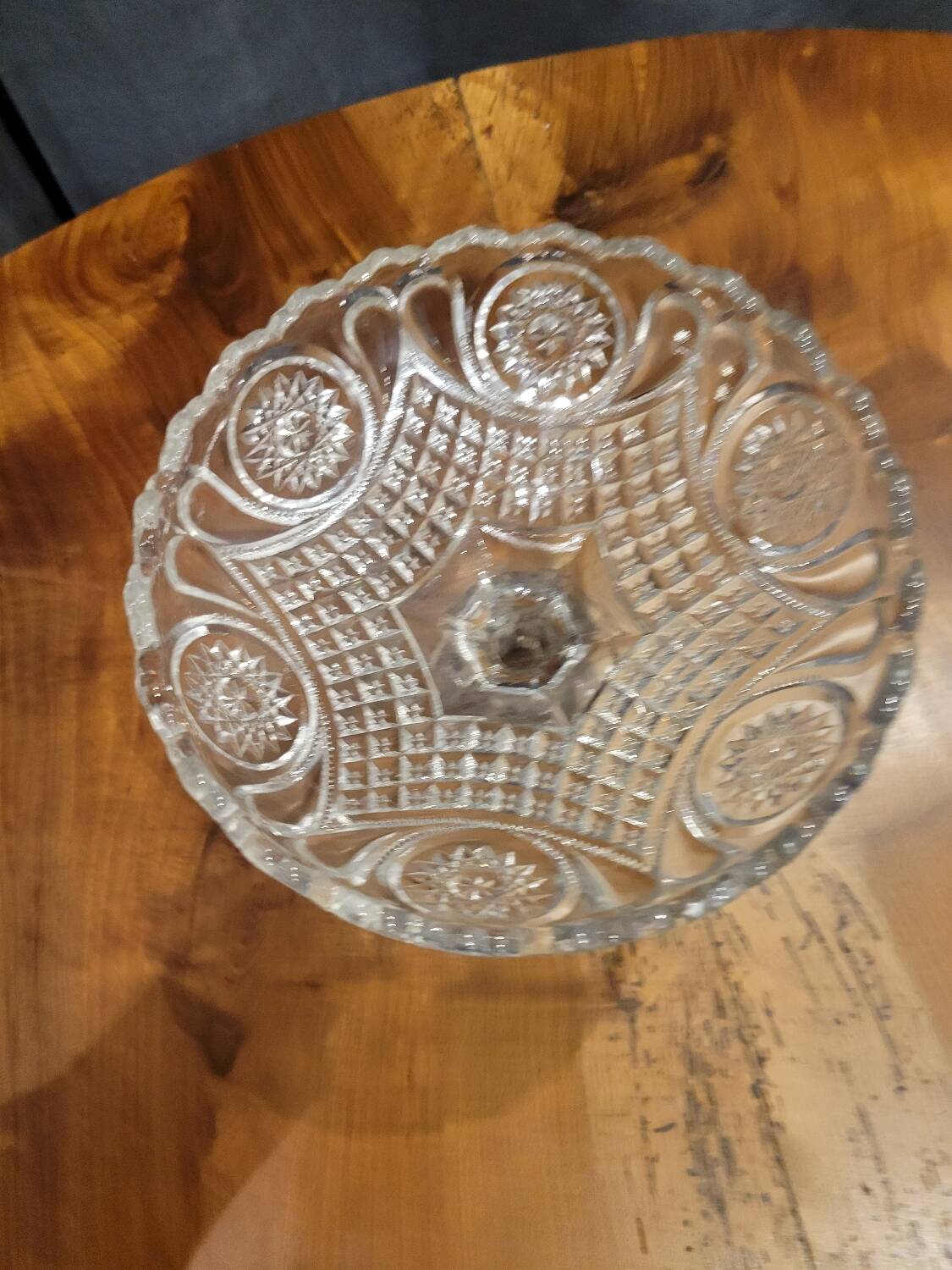 Glass footed cup
