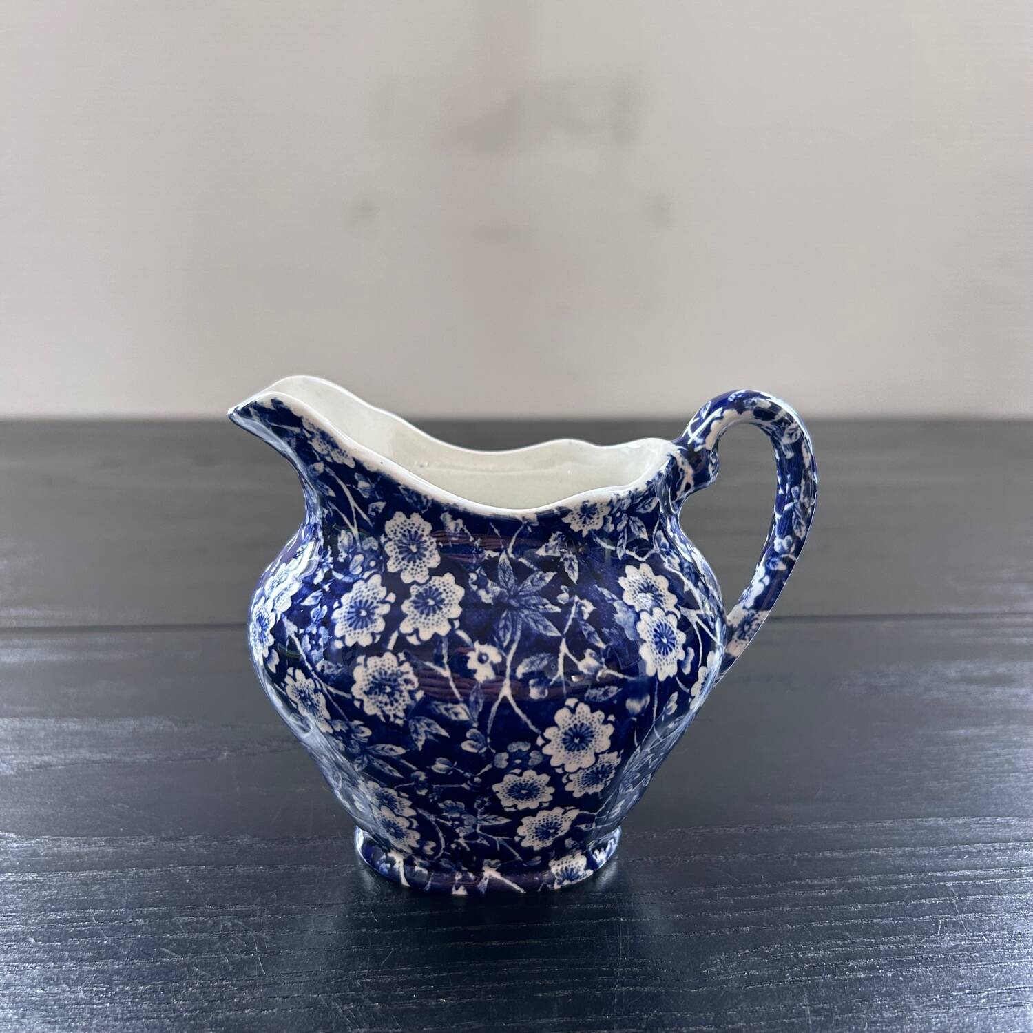 English porcelain creamer