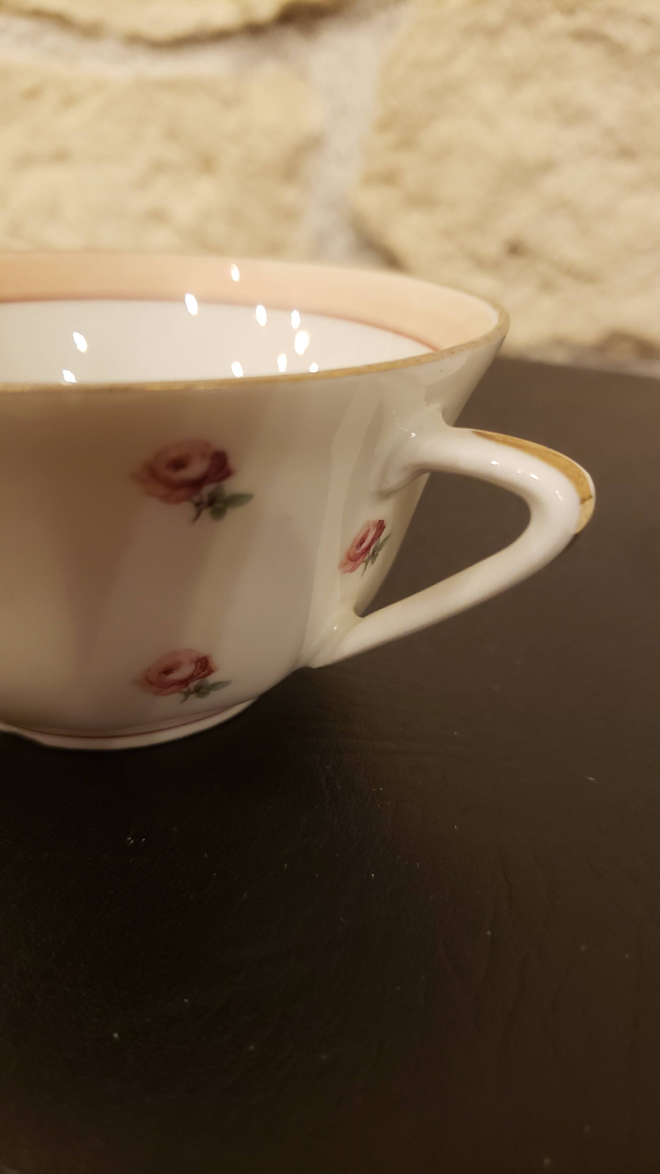 Set of 8 Limoges porcelain cups and 12 saucers