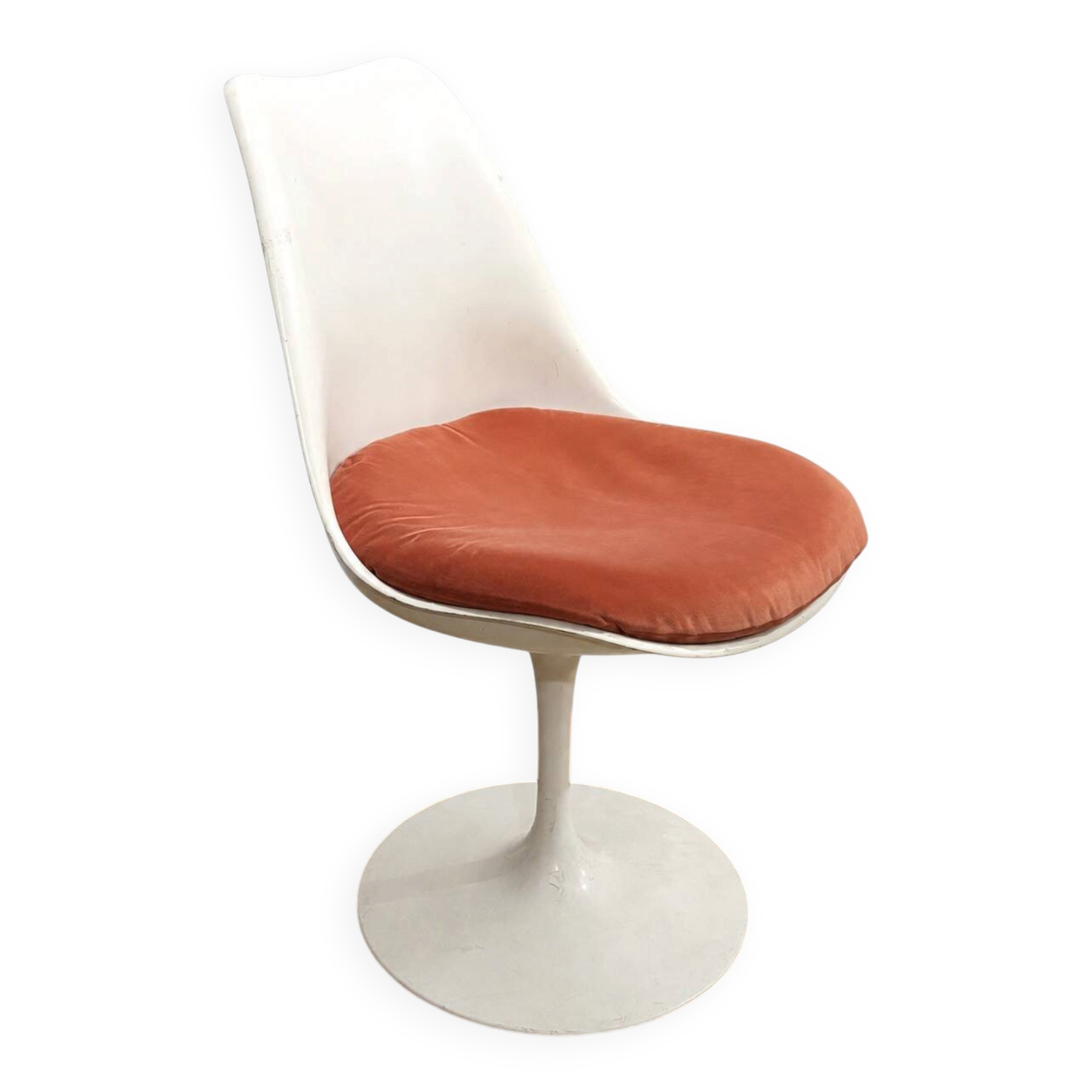 Tulip Chair by Eero Saarinen for Knoll