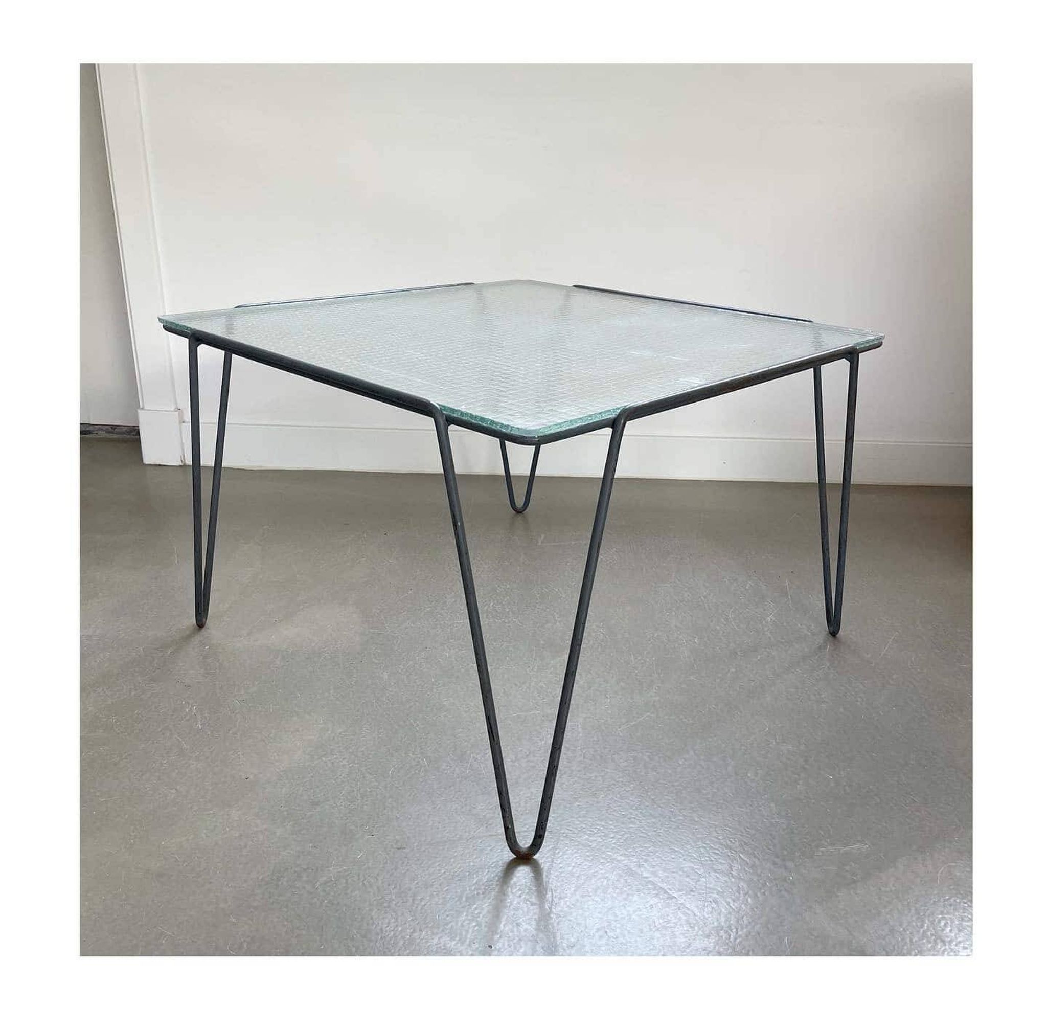 Minimalist, industrial side or coffee table, Arnold Bueno de Mesquita, 1950s