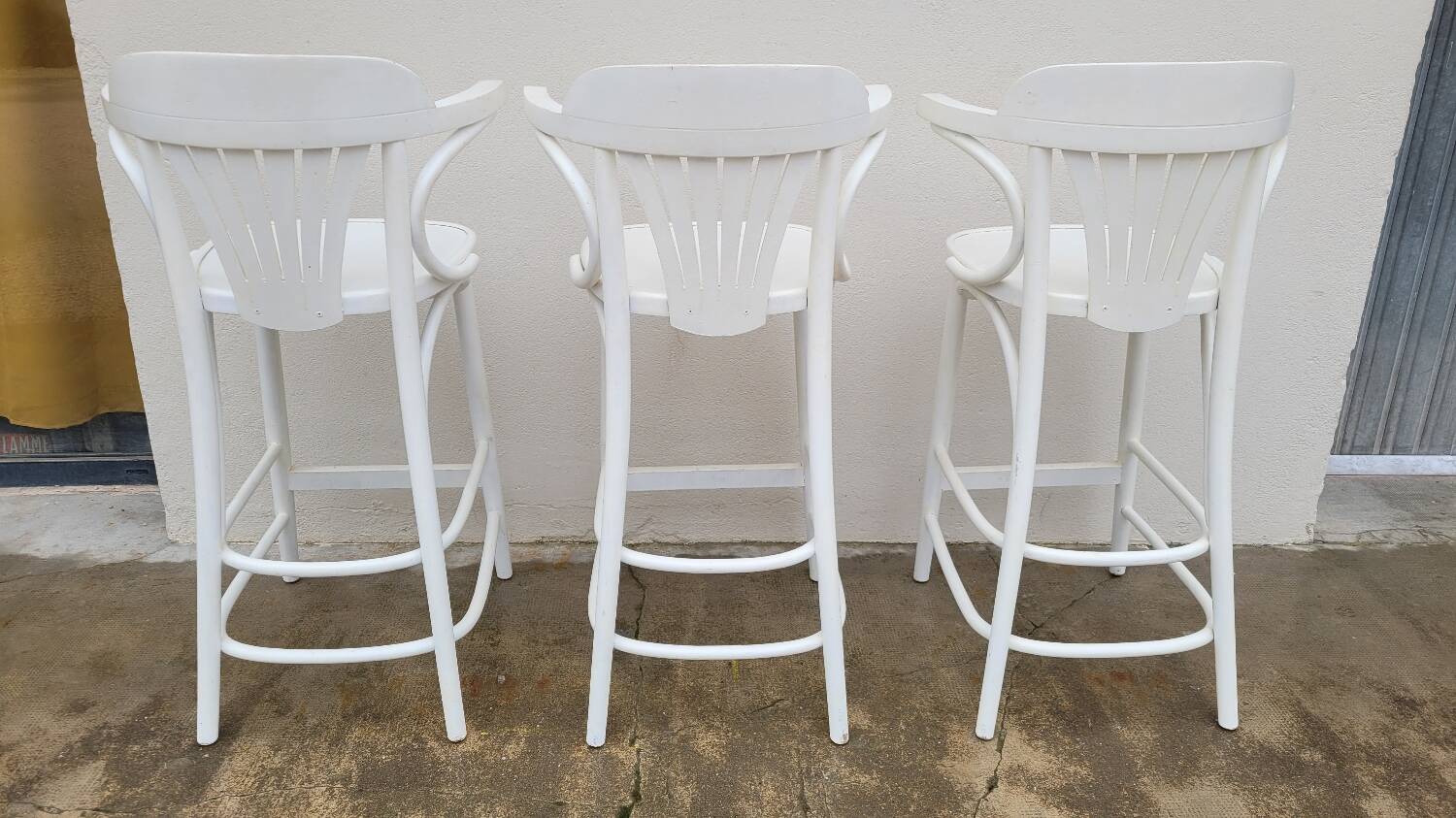 Set of 3 bentwood restaurant bar stools bistro