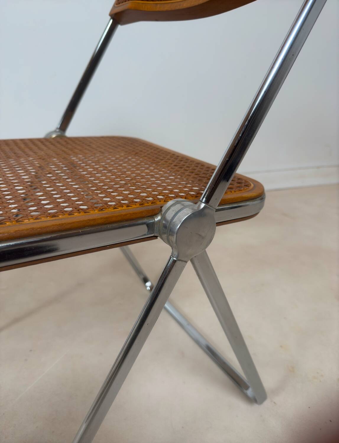 Ensemble de 5 chaises « Plia » par Giancarlo Piretti pour Castelli