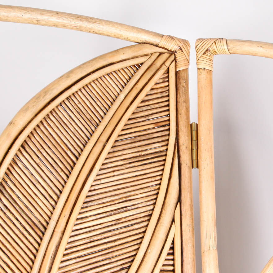 Double-sided rattan screen