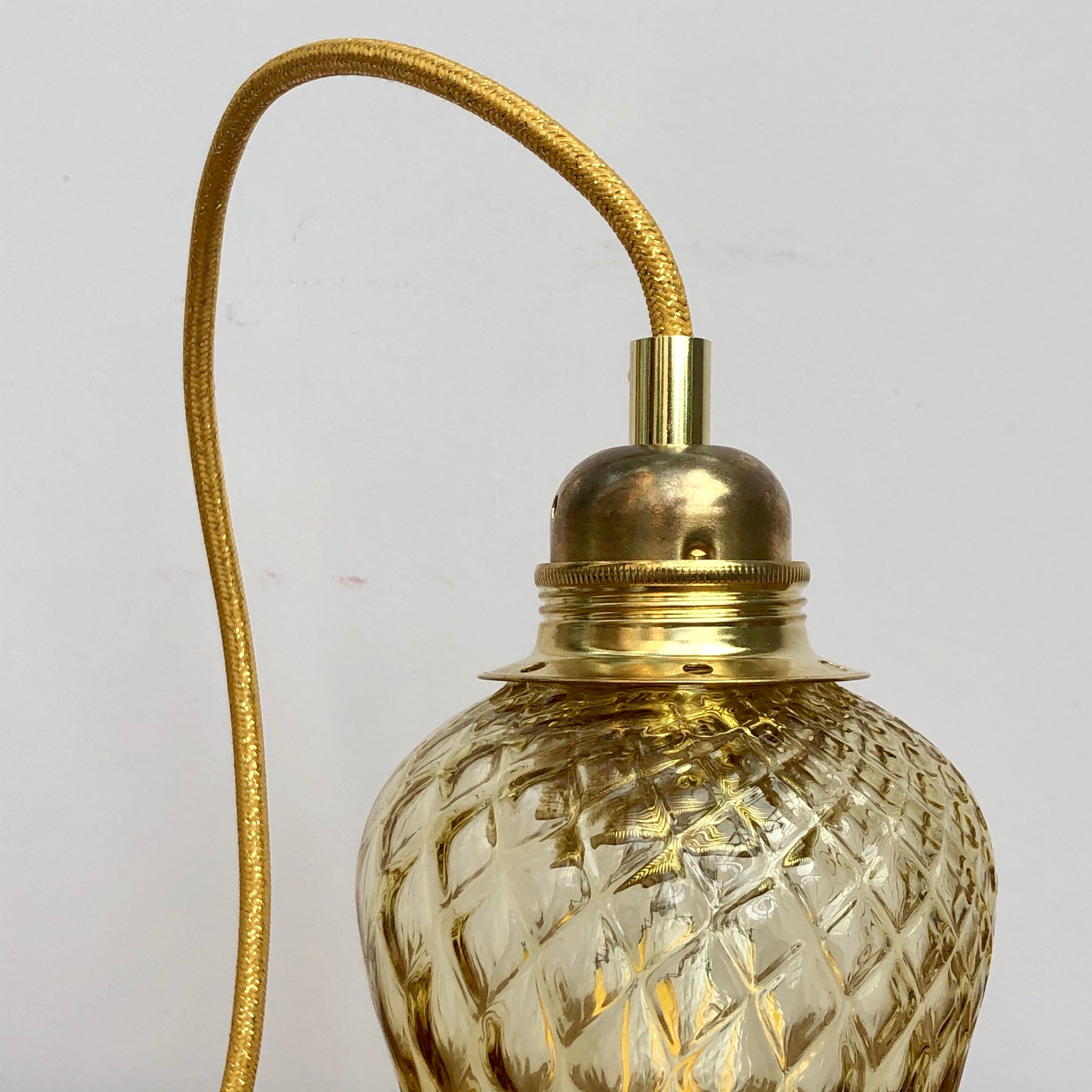 Hand lamp vintage tulip in amber glass