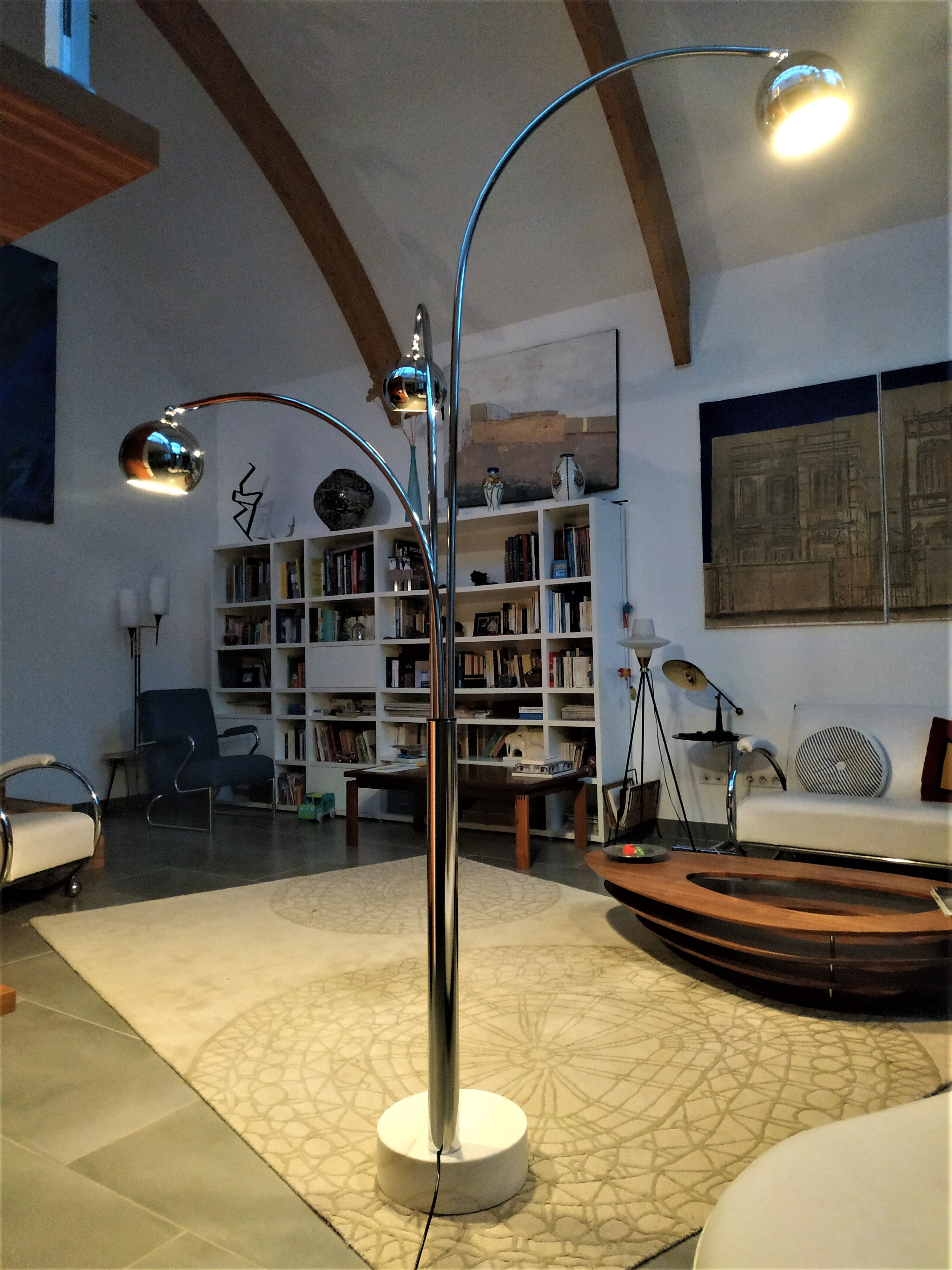 Floor lamp Chromed thrush three branches very 70s by Goffredo Reggiani