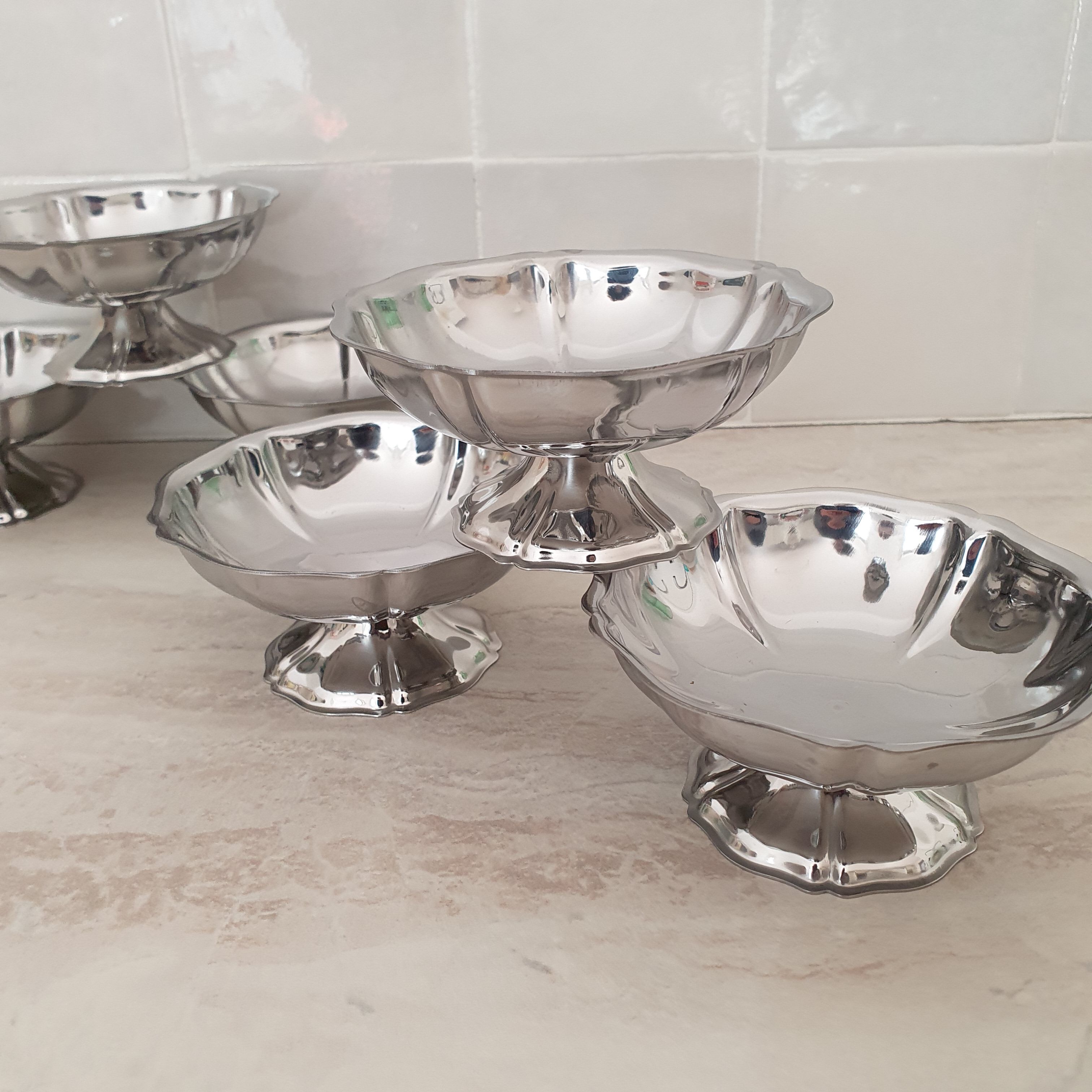 6 dessert bowls by Guy Degrenne in 18/10 stainless steel