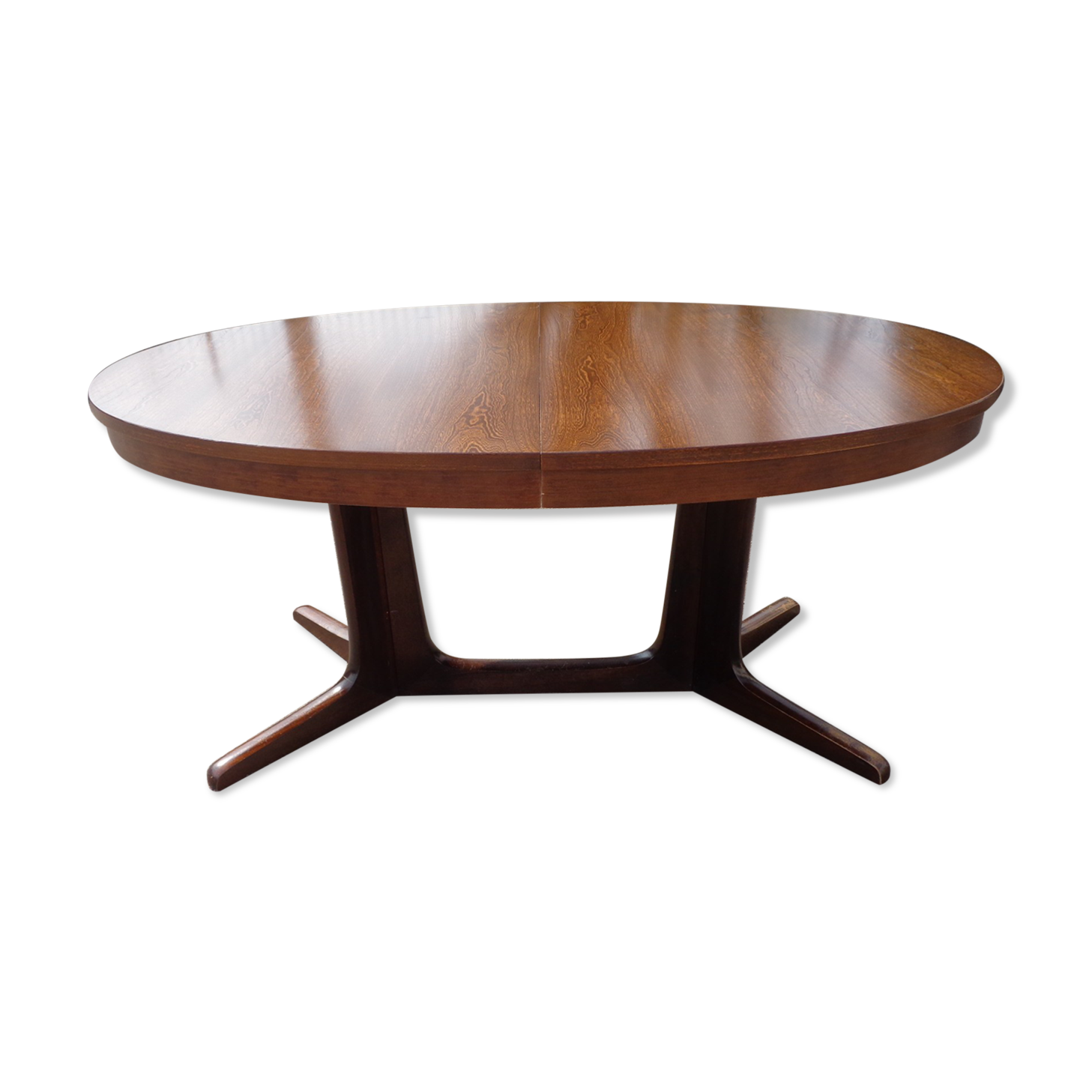 Oval Baumann table
