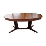 Oval Baumann table