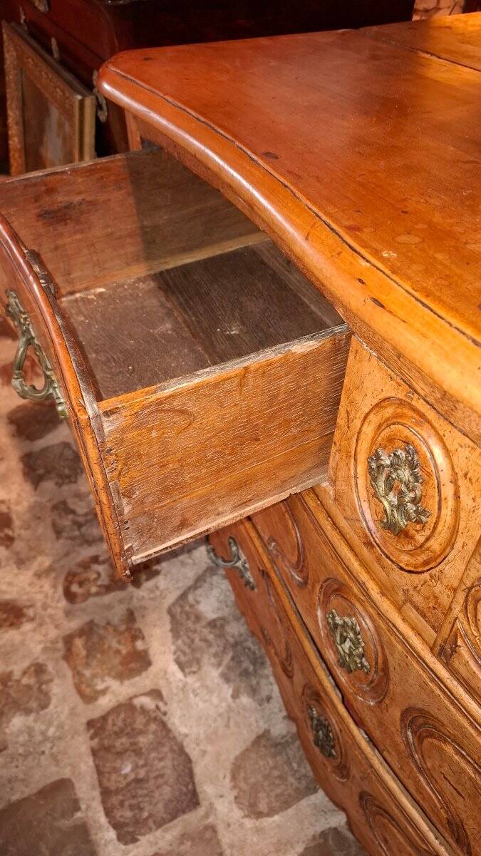 Commode XVIII en noyer