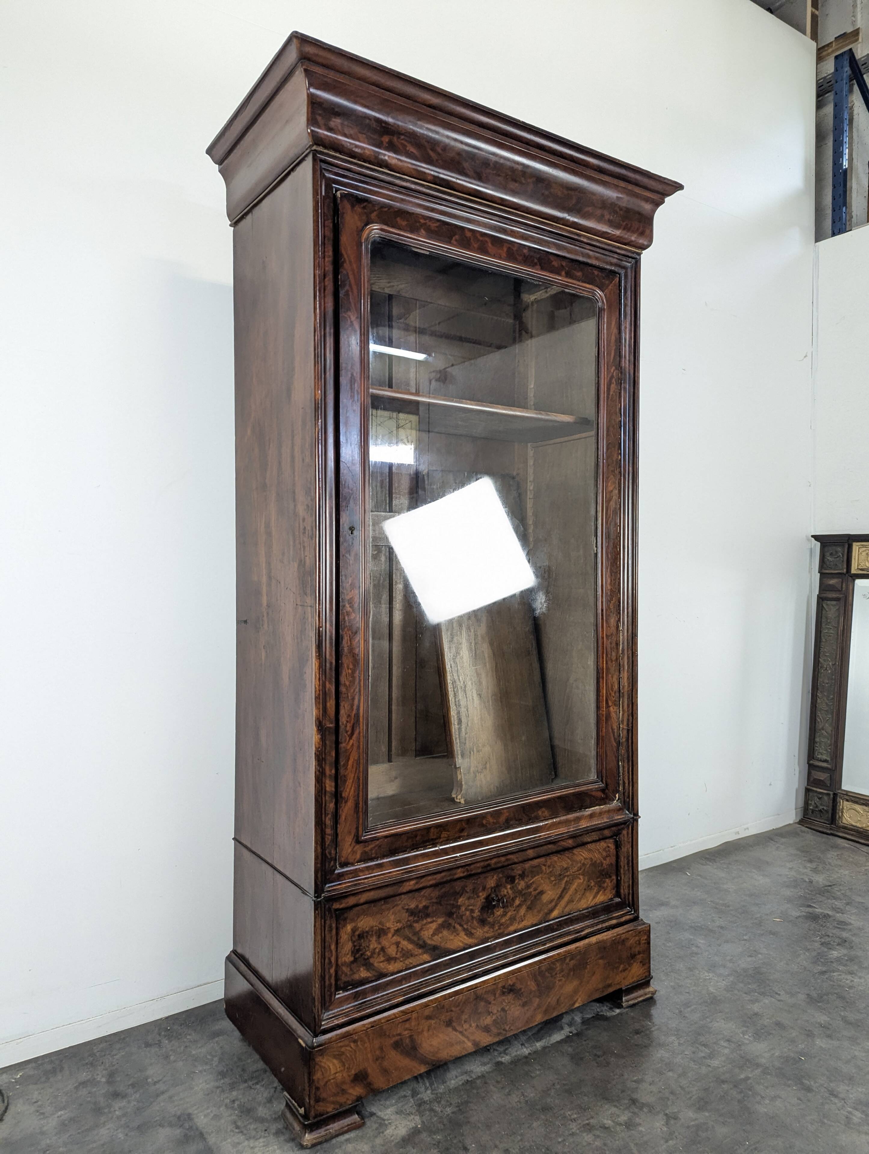 Flamed Mahogany Display Cabinet Louis Philippe Era