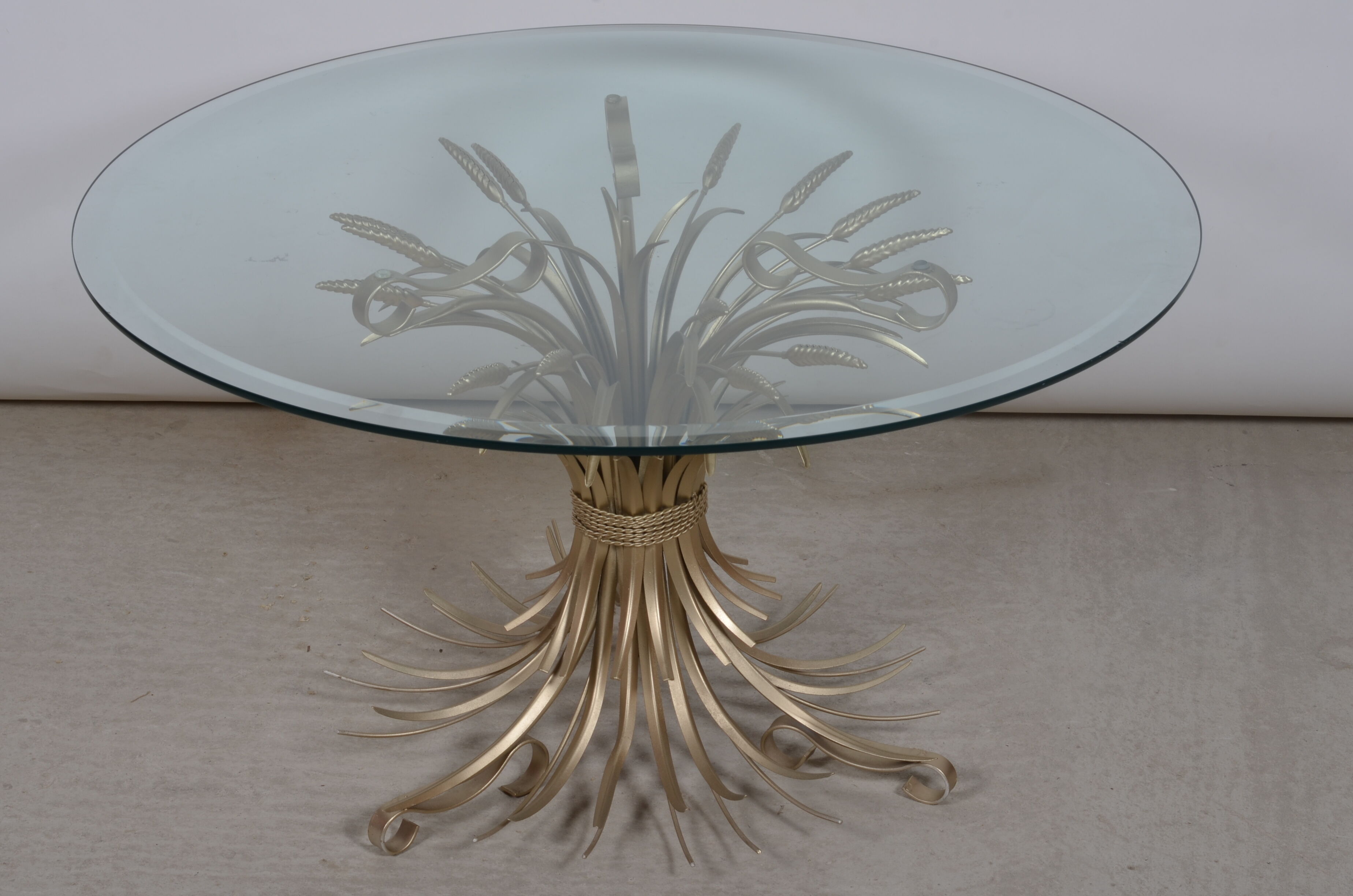 Coffee table sheaf of wheat