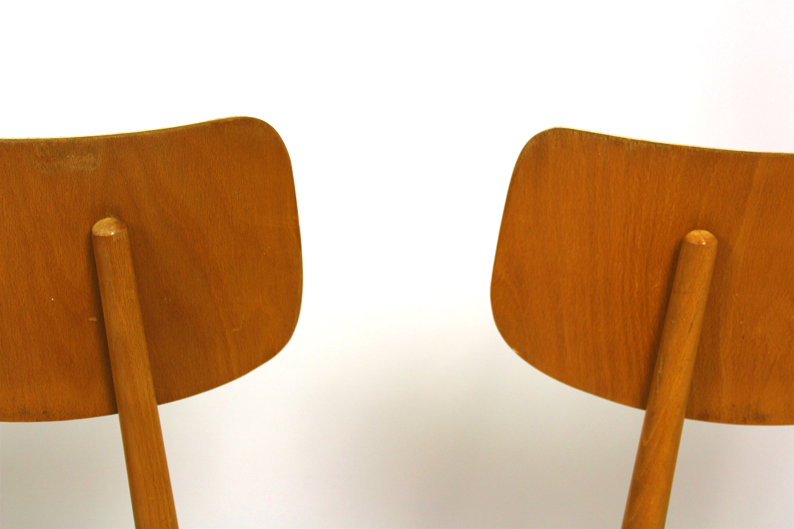 Chaises de salle à manger vintage en bois de Ton, 1971