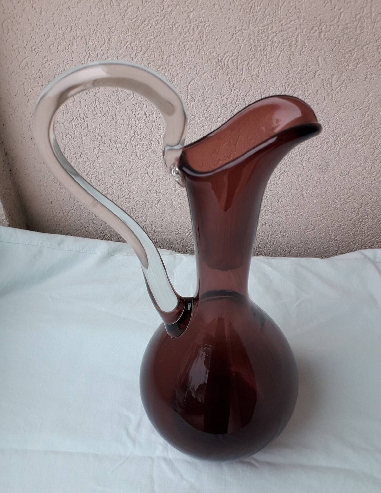 Pichet en verre soufflé