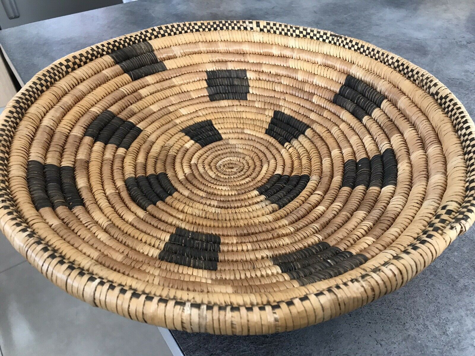 Basket straw bowl origin African hand weave 34 cm