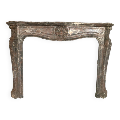 Cheminée de style Louis XV en marbre de breche rouge XIX siècle